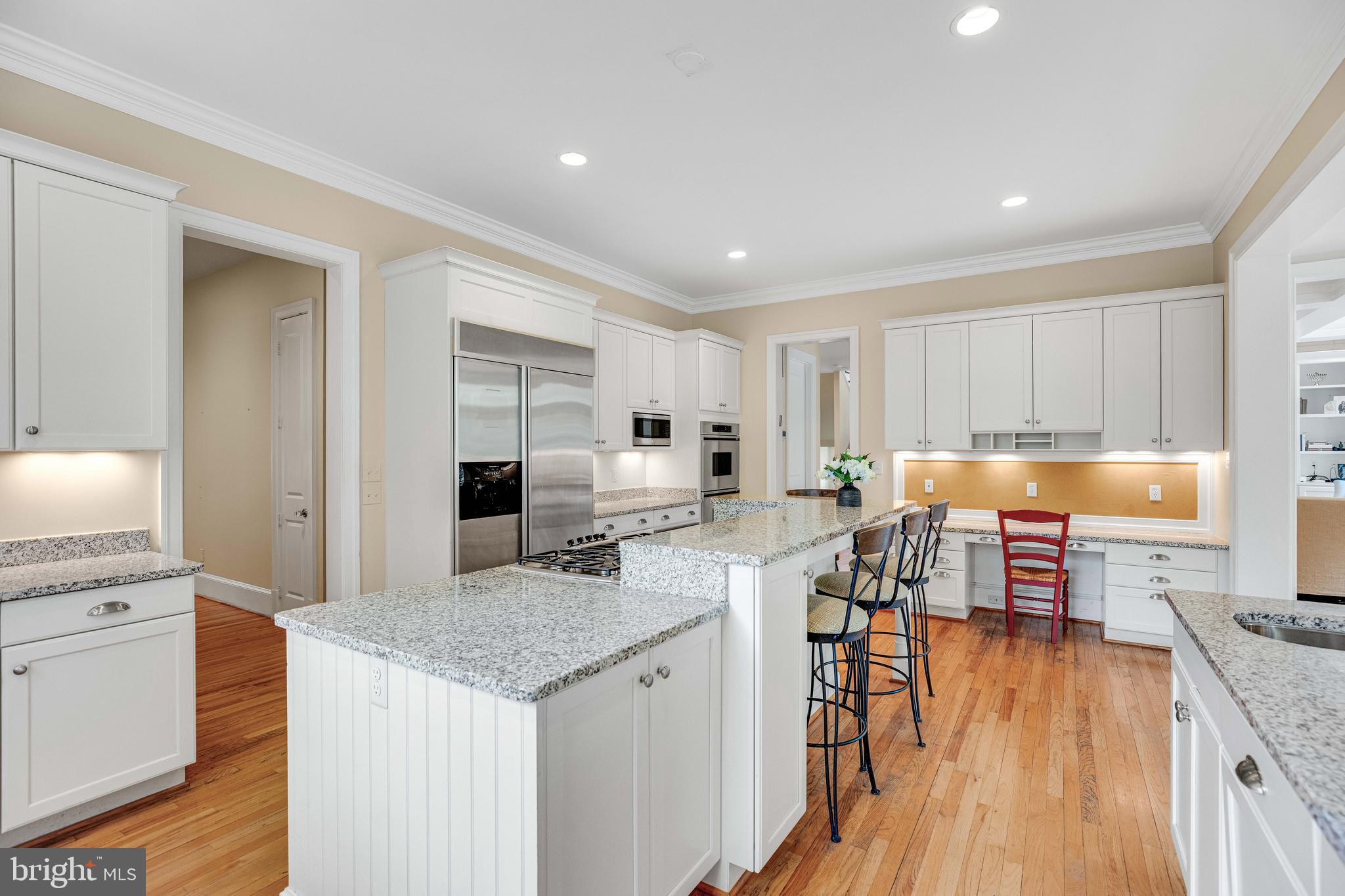 KENWOOD PARK - Residential