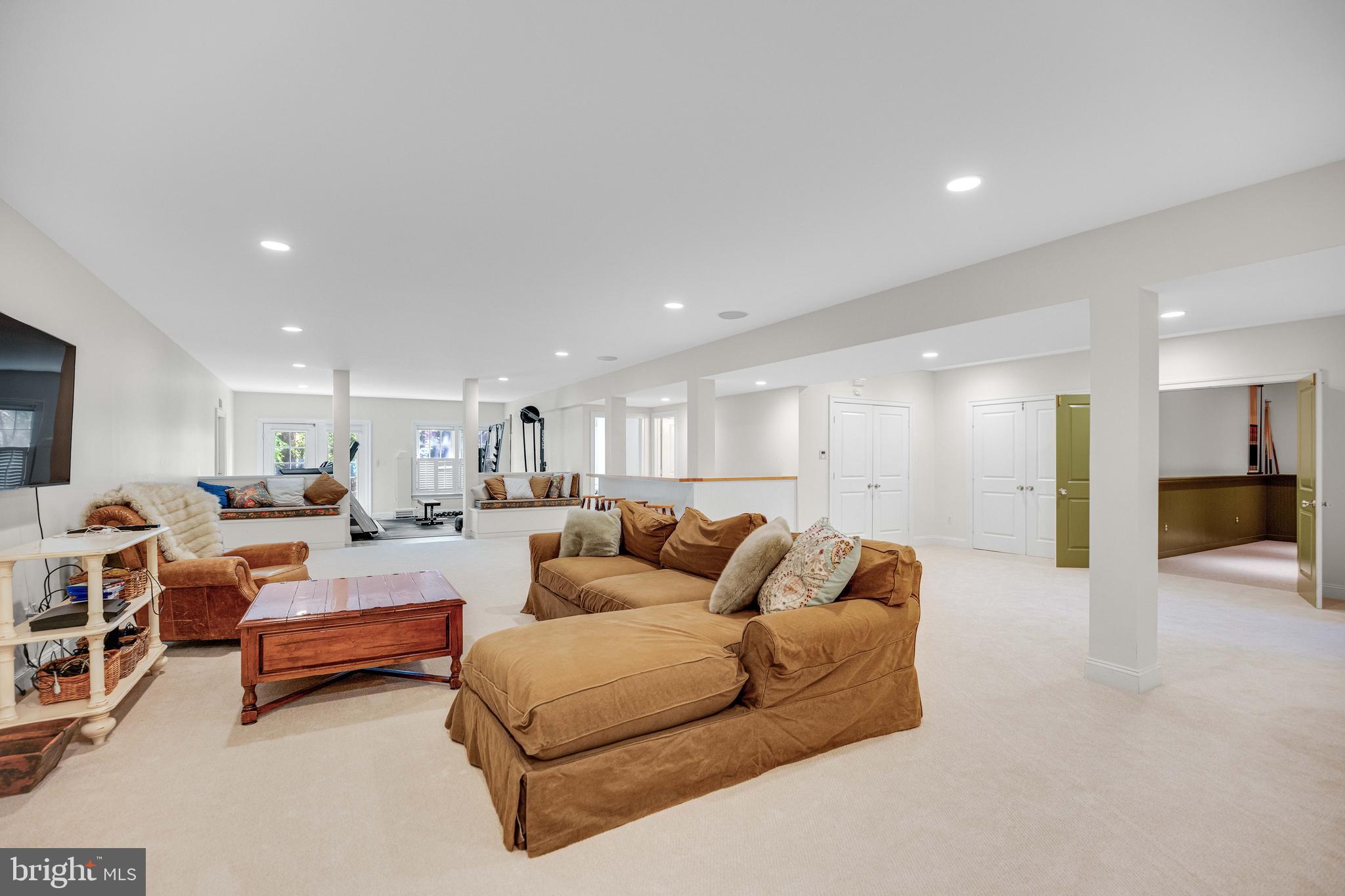 KENWOOD PARK - Residential