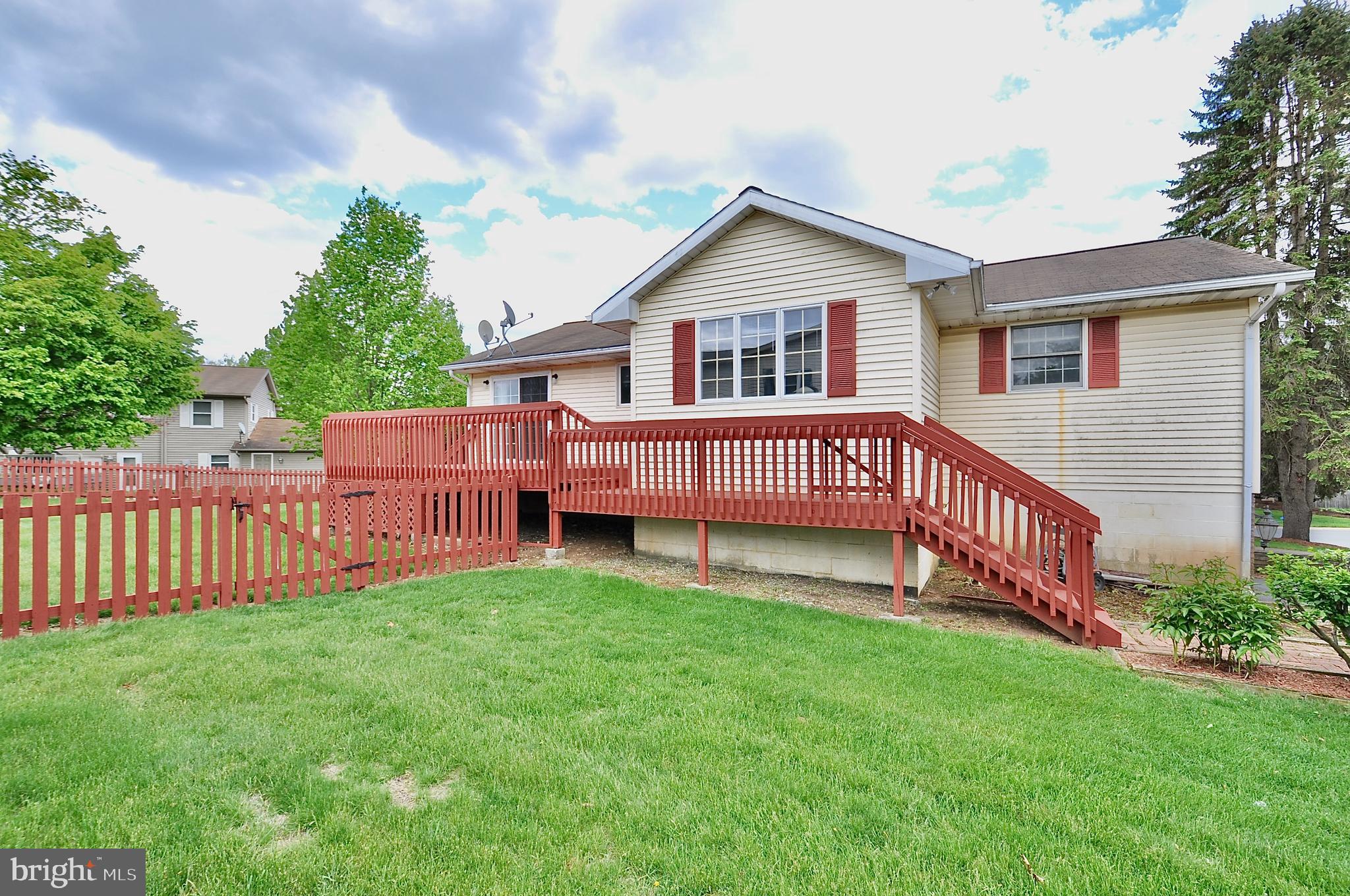 WILLOWBROOK - Residential