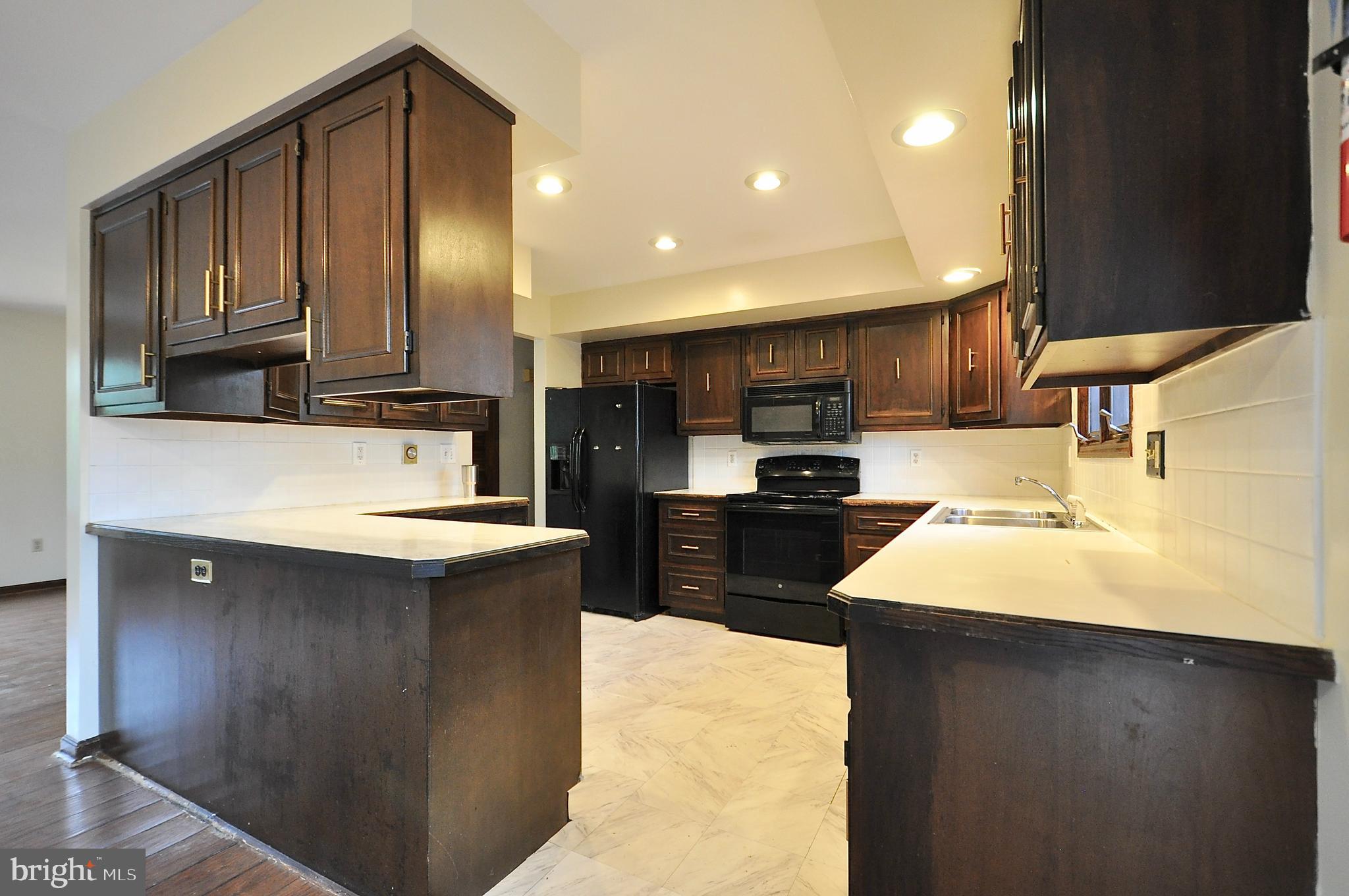 WILLOWBROOK - Residential