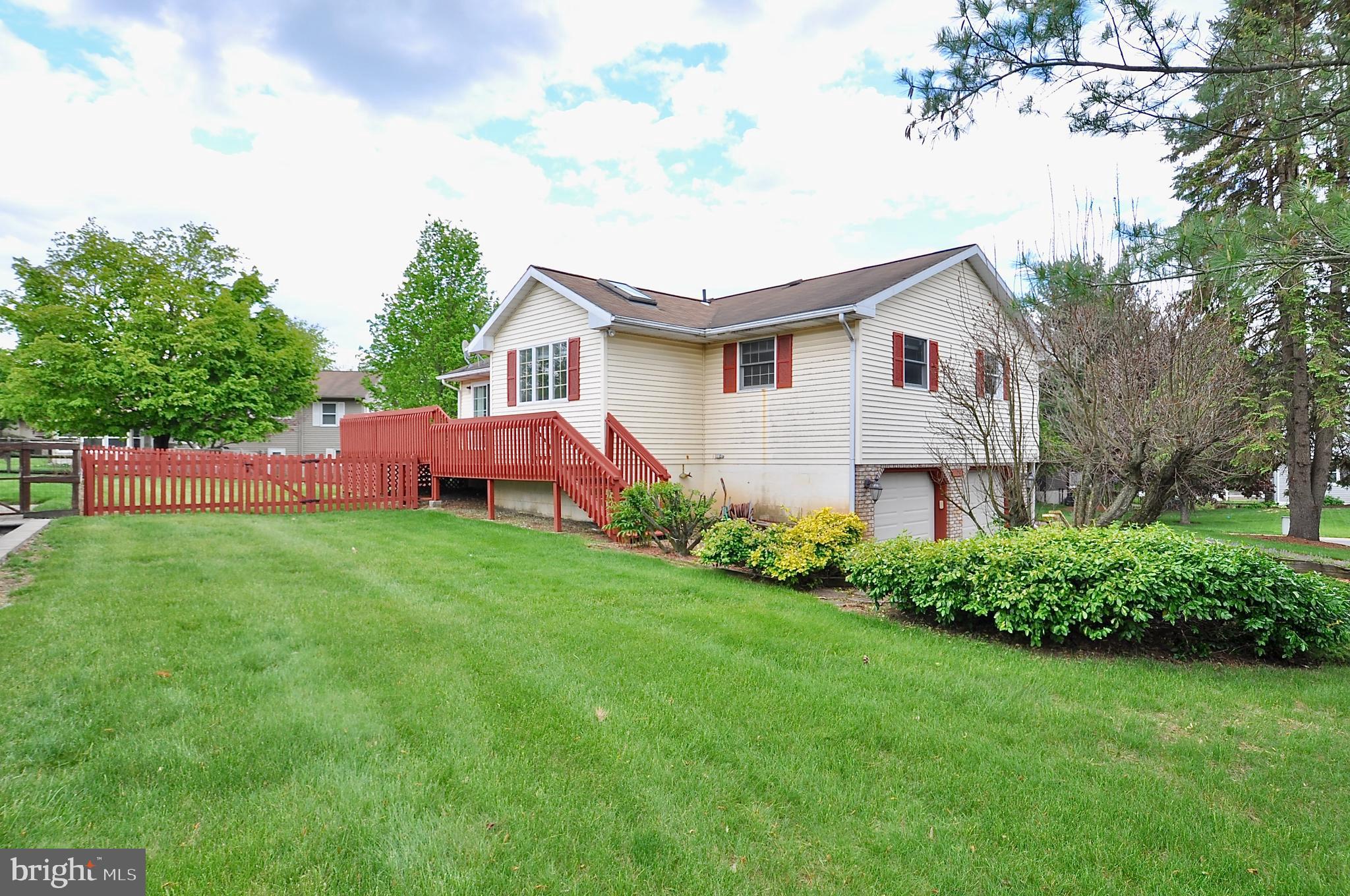 WILLOWBROOK - Residential