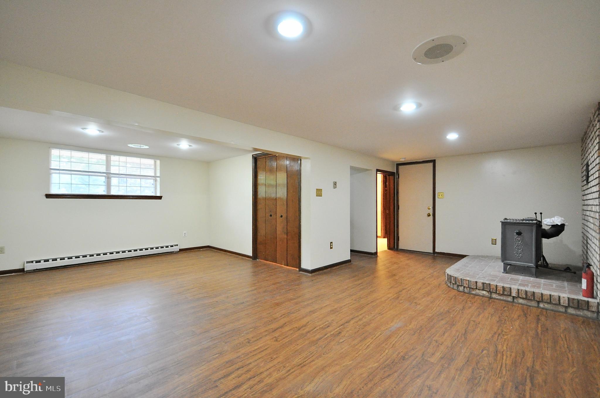 WILLOWBROOK - Residential