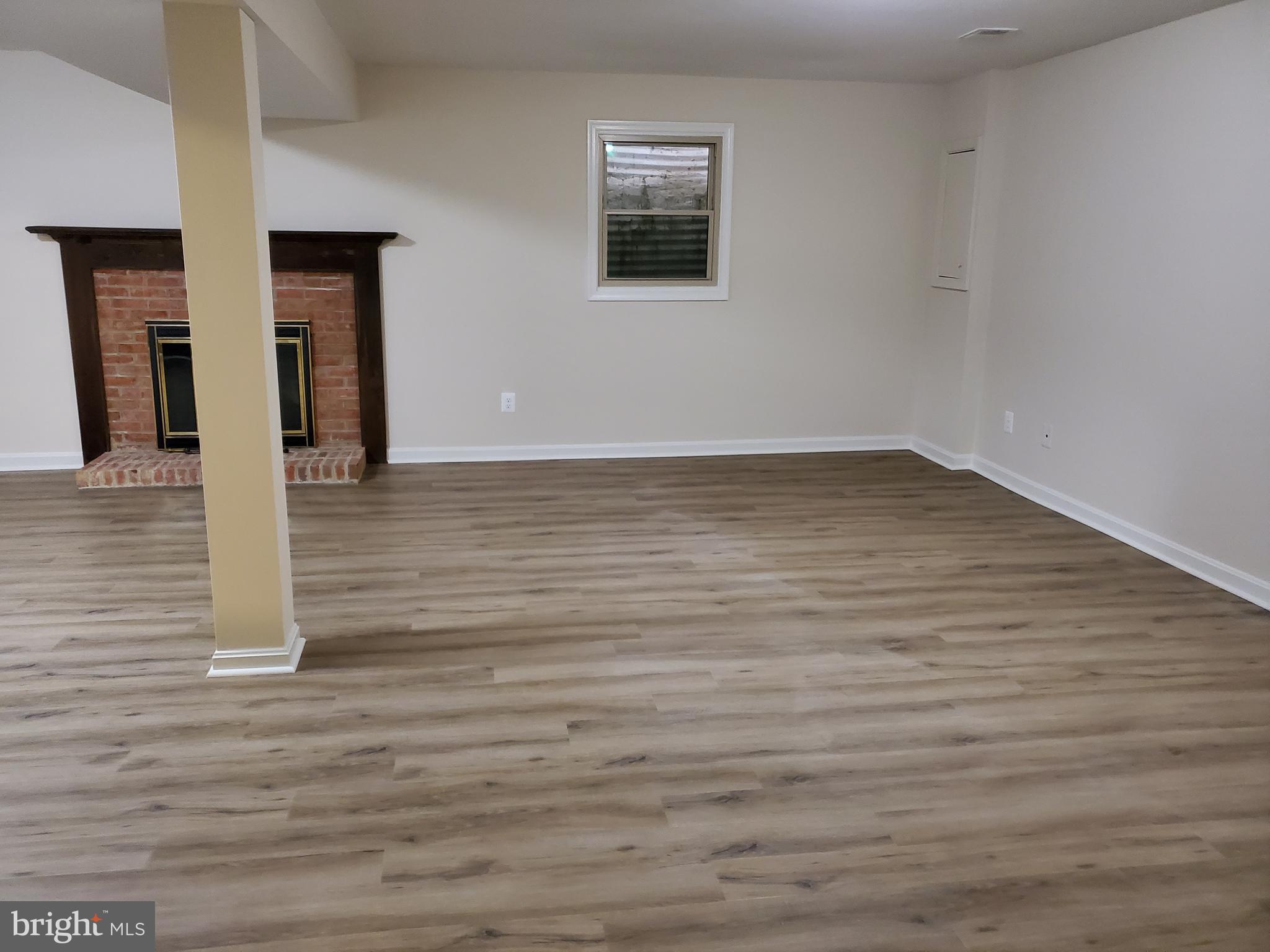 MANOR VILLAGE - Residential Lease