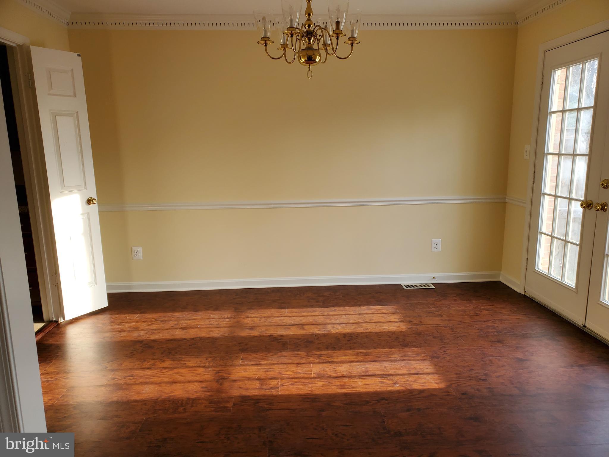 MANOR VILLAGE - Residential Lease