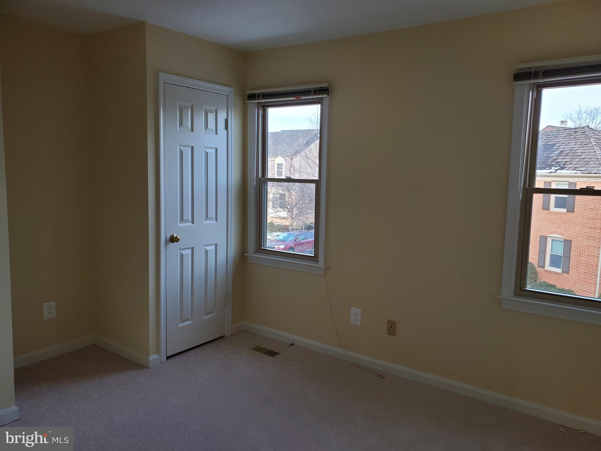 MANOR VILLAGE - Residential Lease