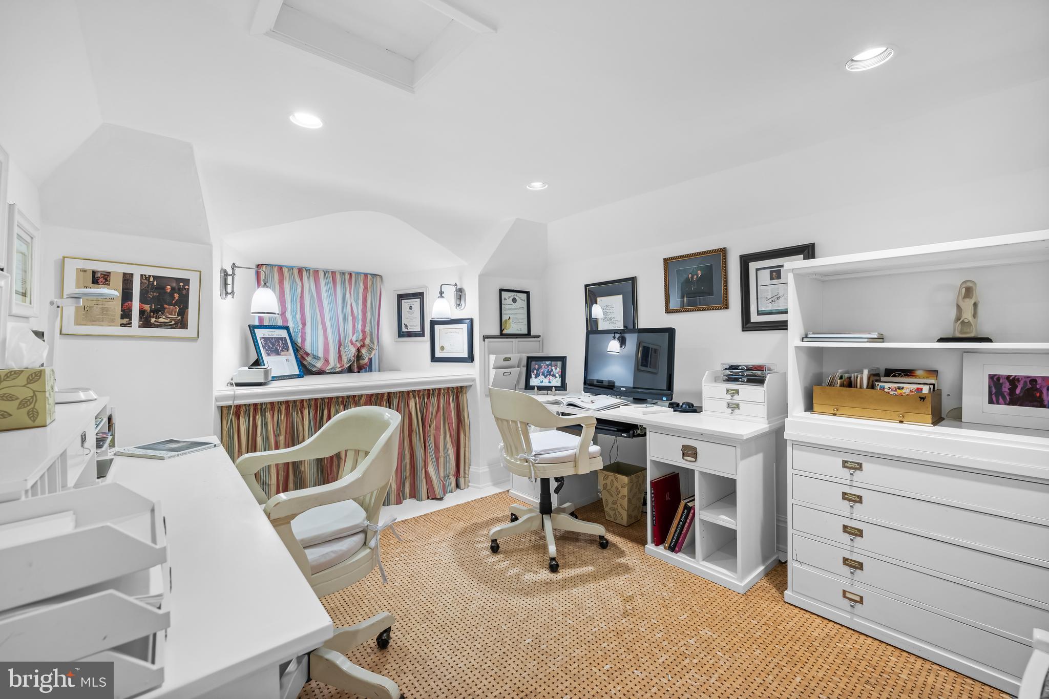 HOMELAND HISTORIC DISTRICT - Residential