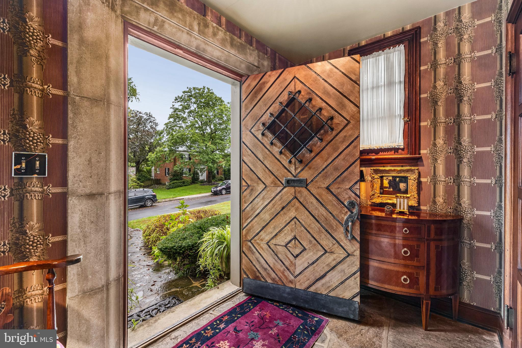 HOMELAND HISTORIC DISTRICT - Residential