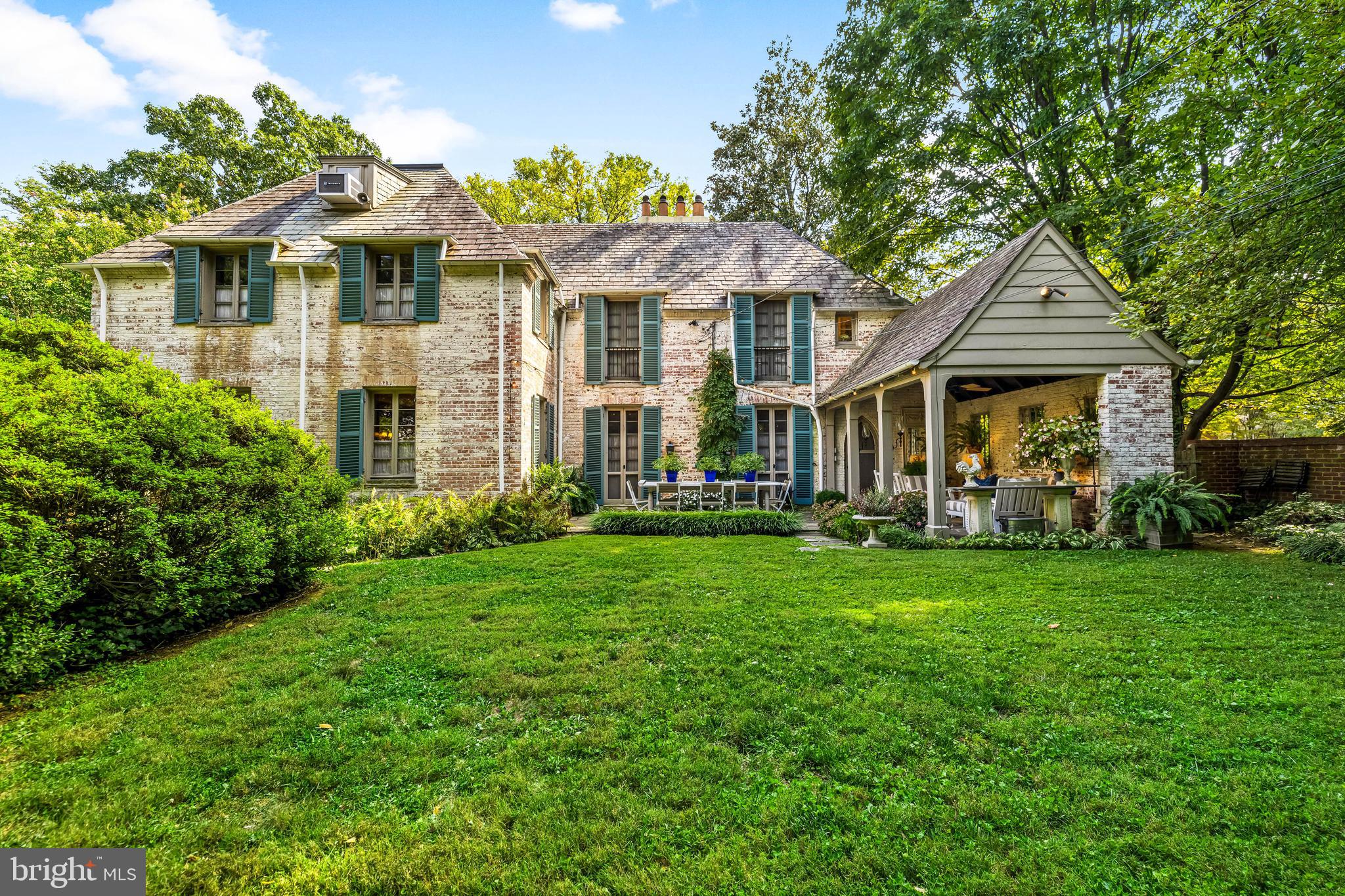 HOMELAND HISTORIC DISTRICT - Residential