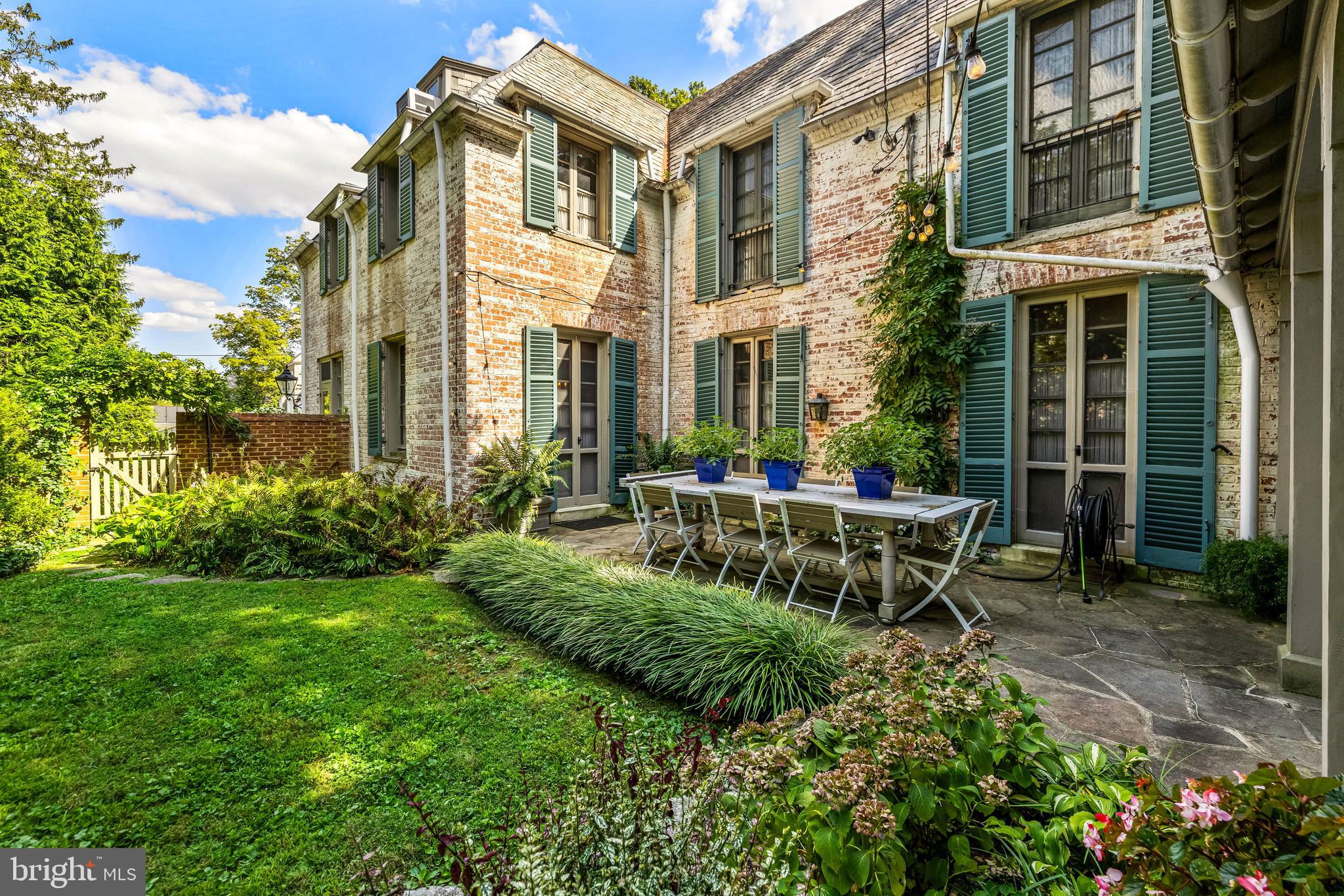 HOMELAND HISTORIC DISTRICT - Residential