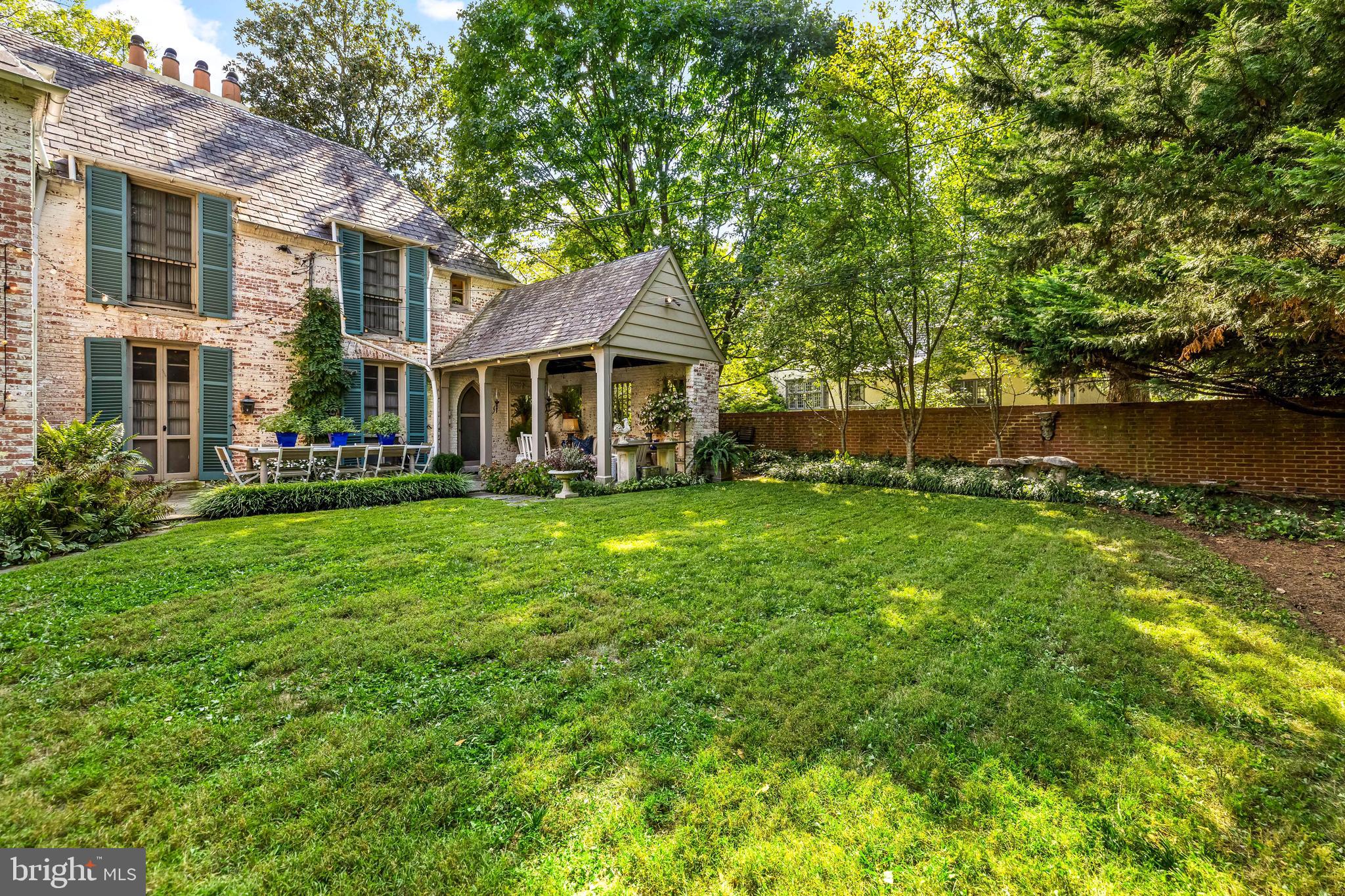 HOMELAND HISTORIC DISTRICT - Residential