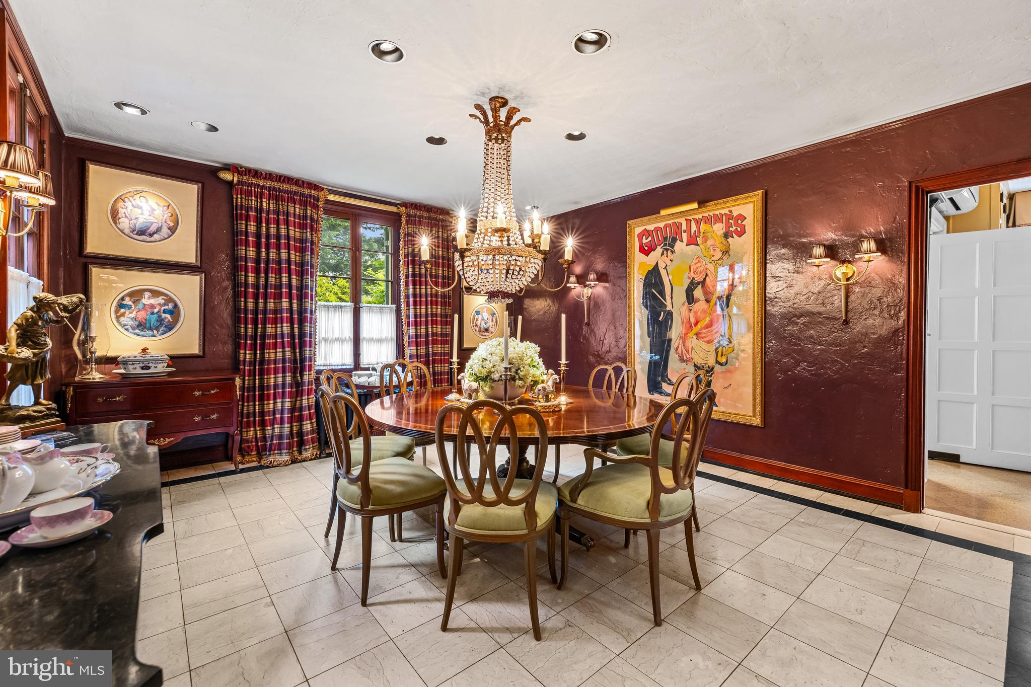 HOMELAND HISTORIC DISTRICT - Residential