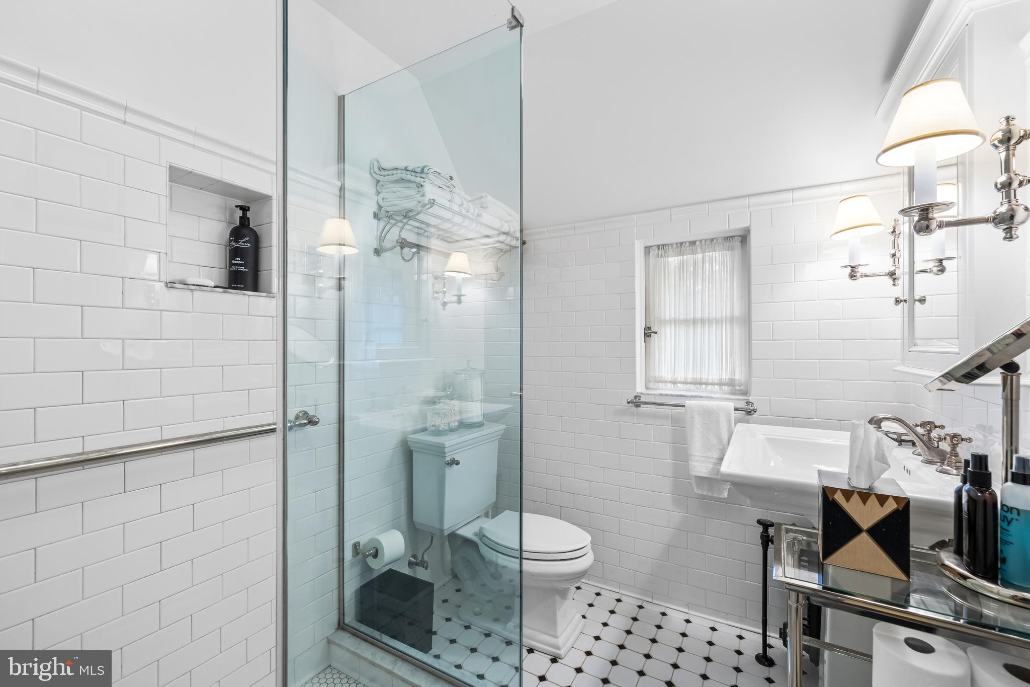 HOMELAND HISTORIC DISTRICT - Residential