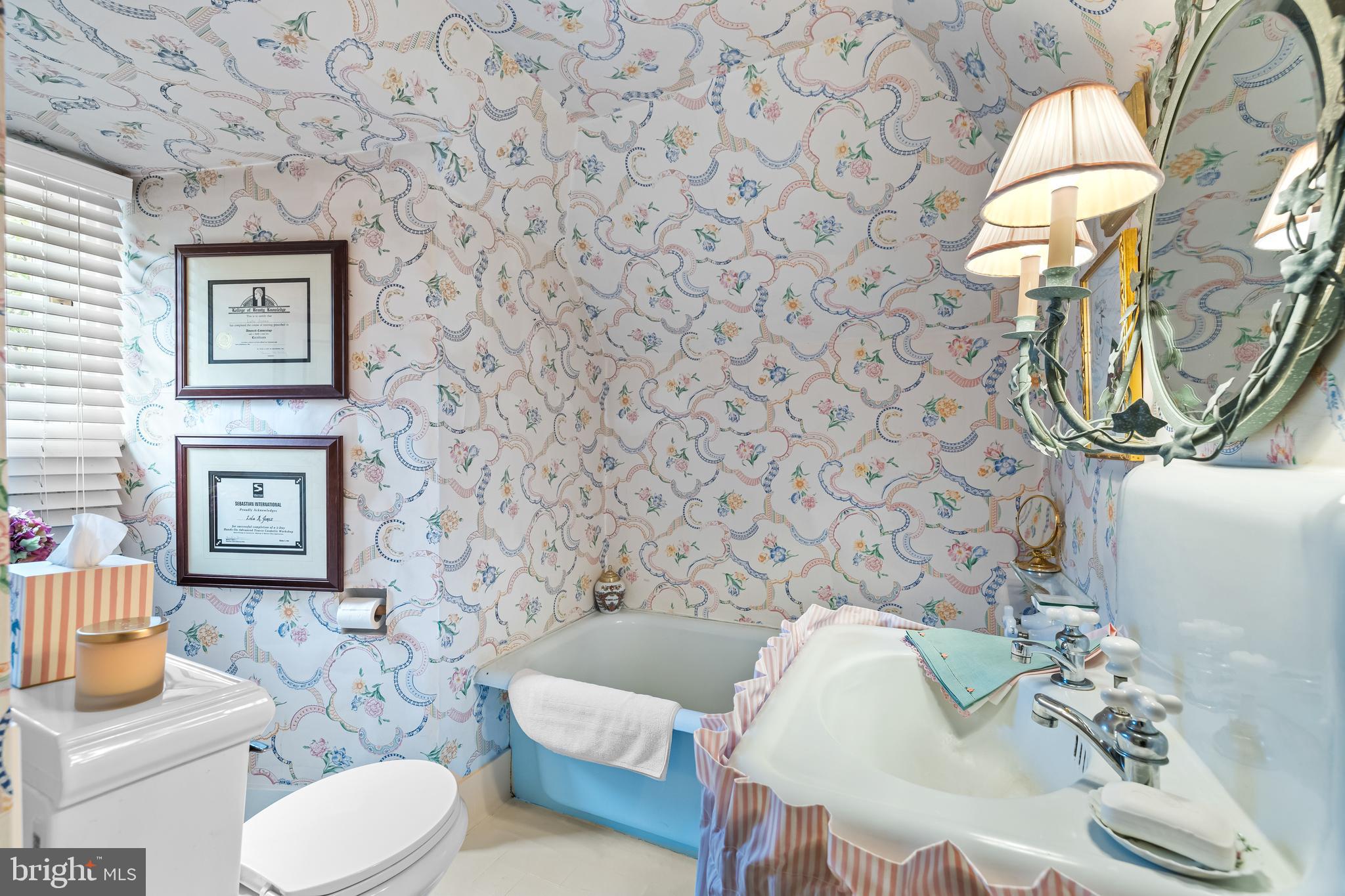 HOMELAND HISTORIC DISTRICT - Residential