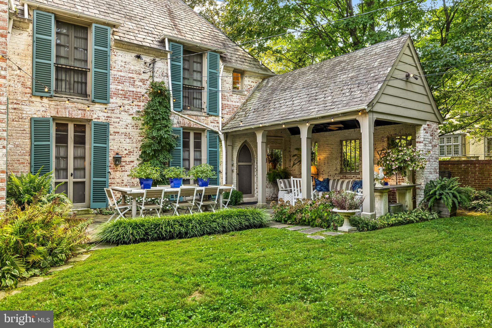 HOMELAND HISTORIC DISTRICT - Residential