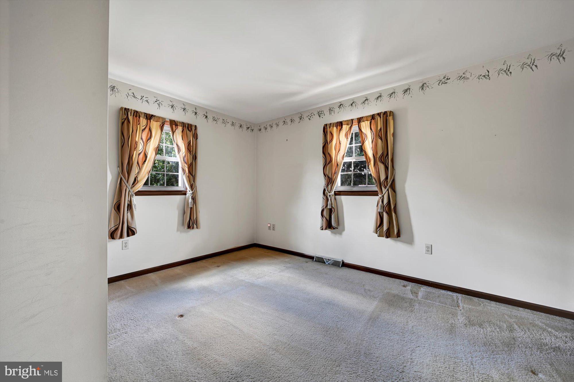 LINCOLN GARDENS - Residential