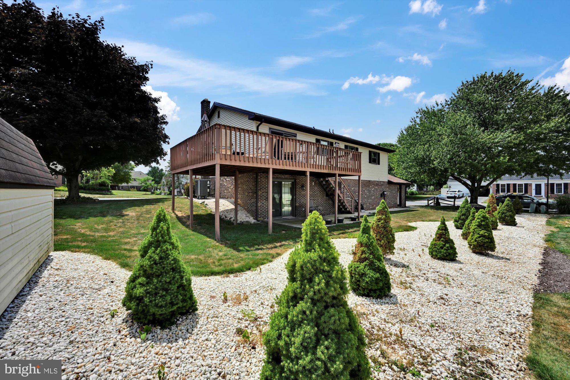 LINCOLN GARDENS - Residential