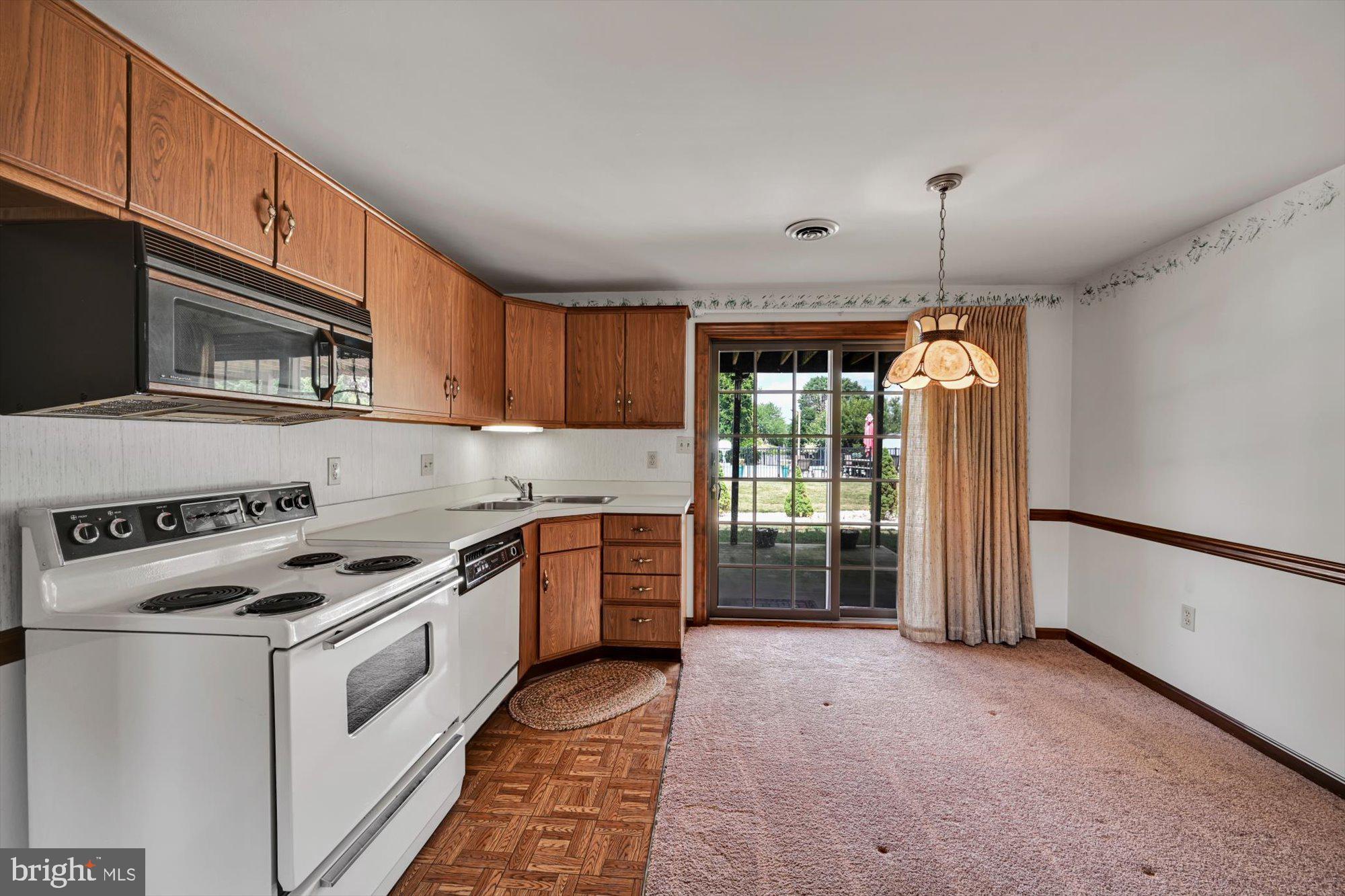 LINCOLN GARDENS - Residential