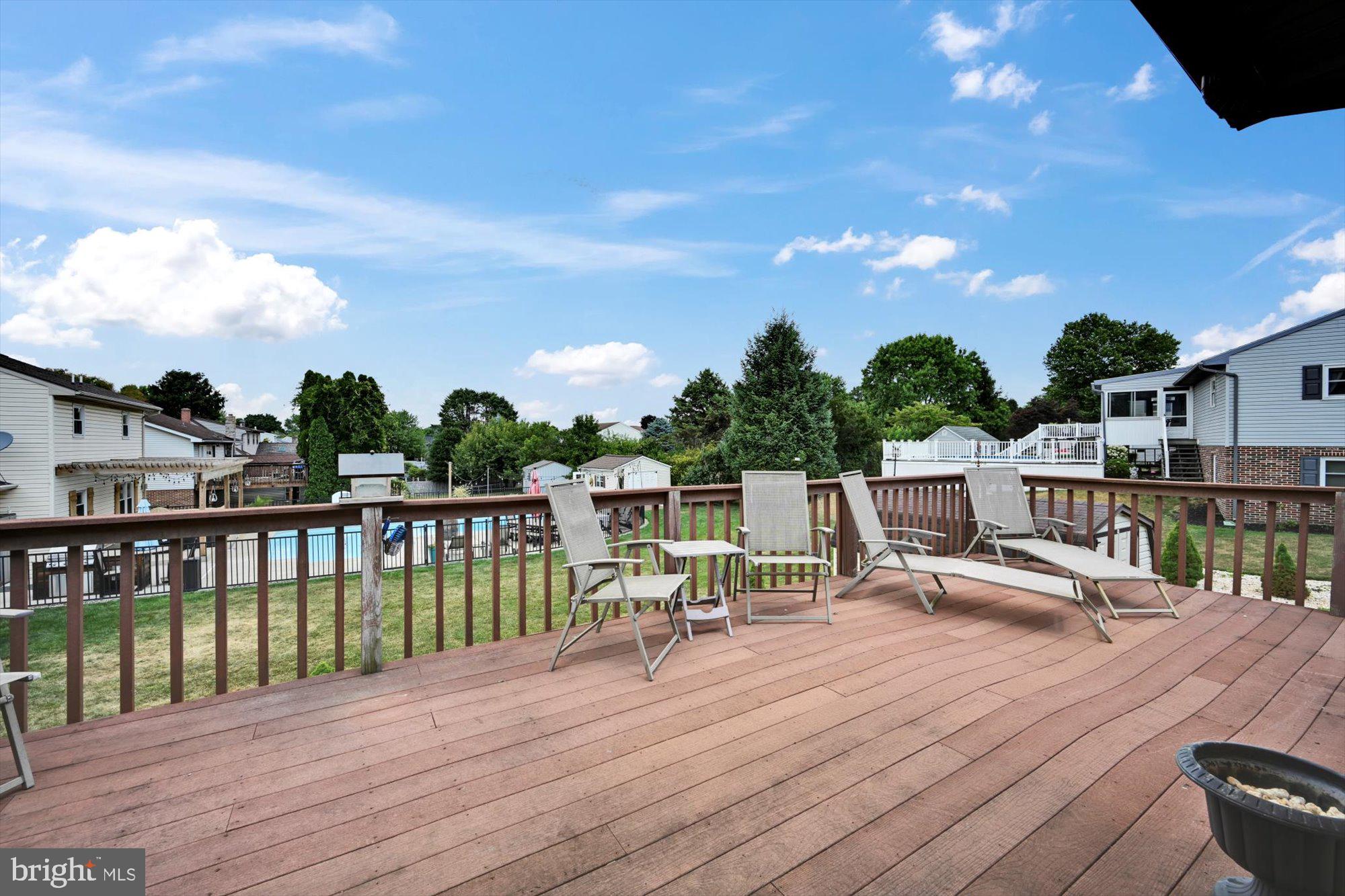 LINCOLN GARDENS - Residential