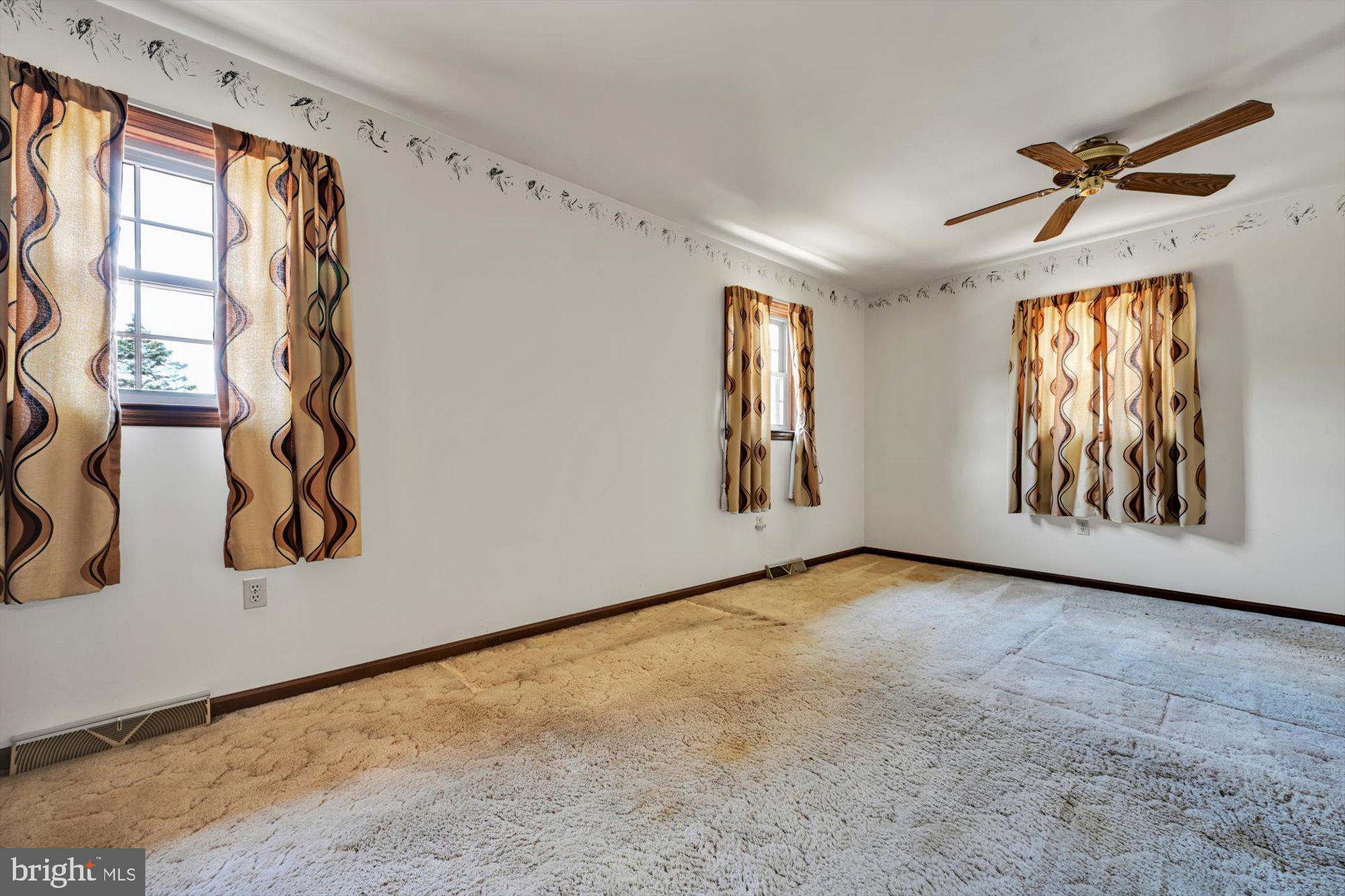 LINCOLN GARDENS - Residential