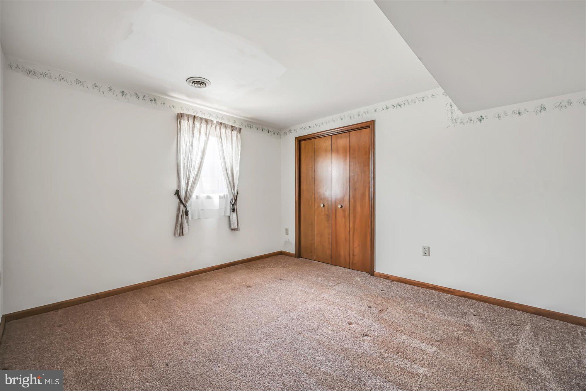 LINCOLN GARDENS - Residential