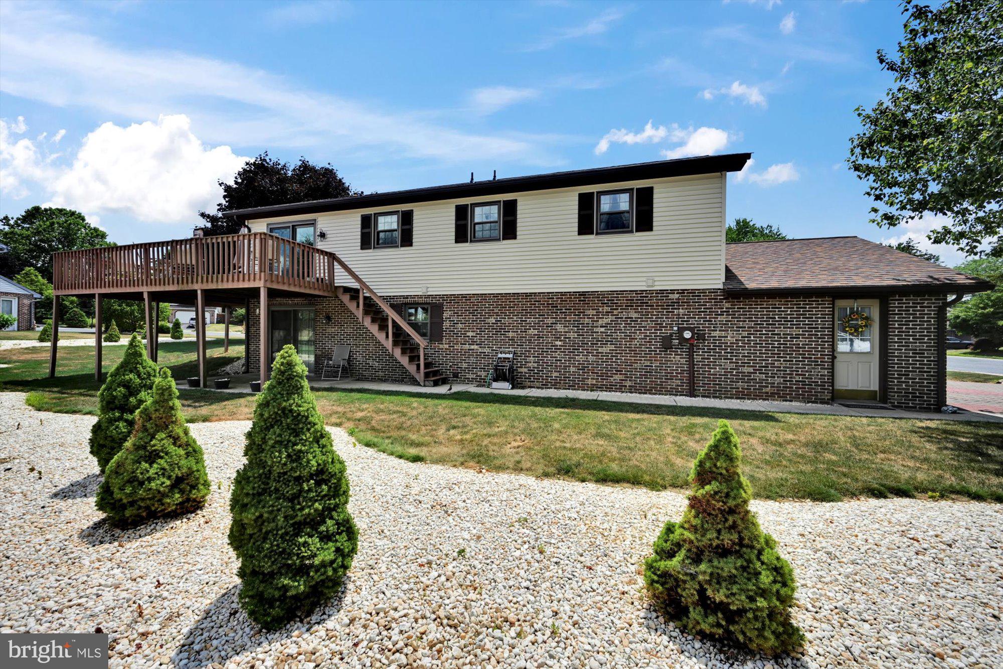 LINCOLN GARDENS - Residential