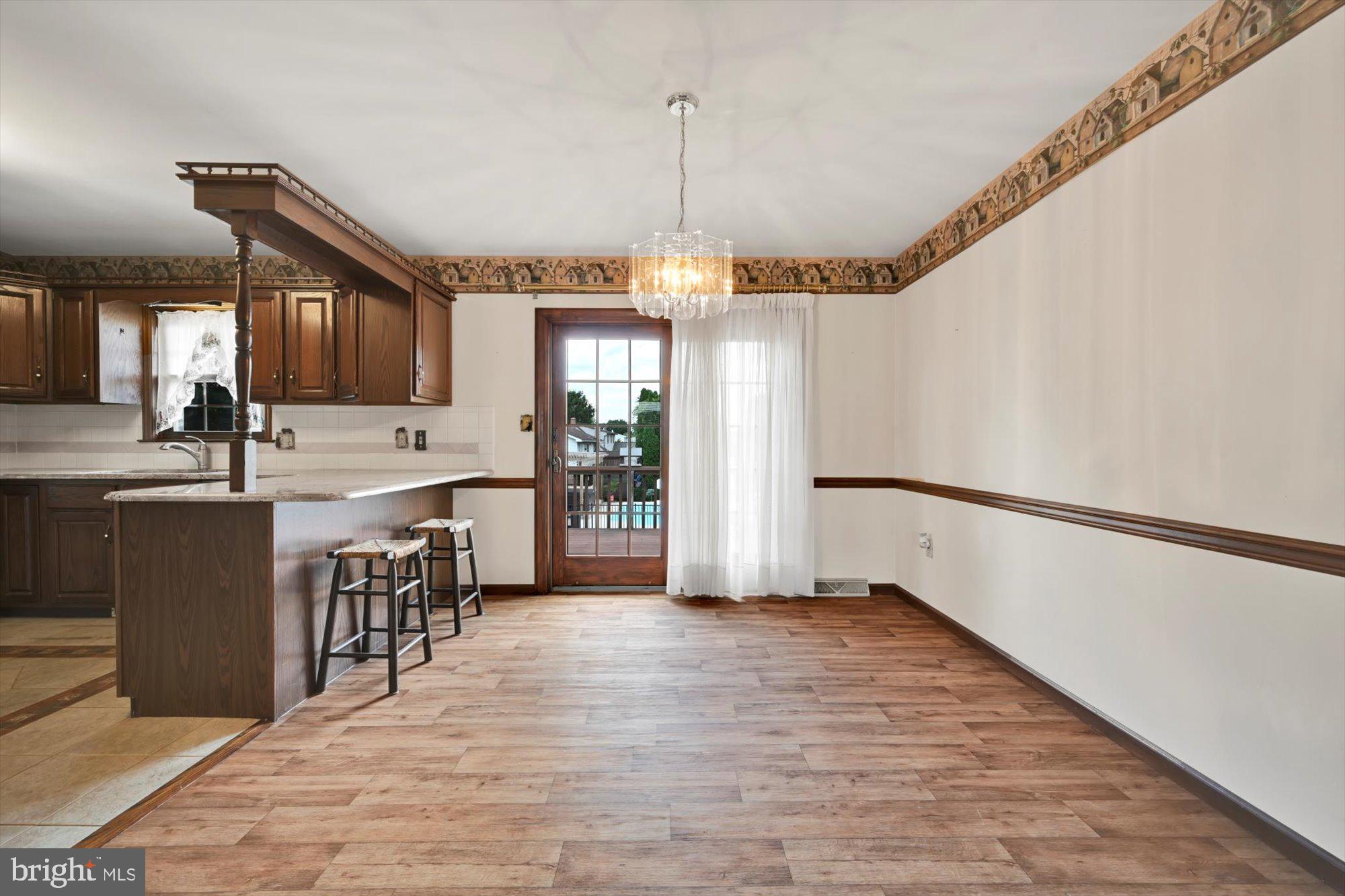 LINCOLN GARDENS - Residential