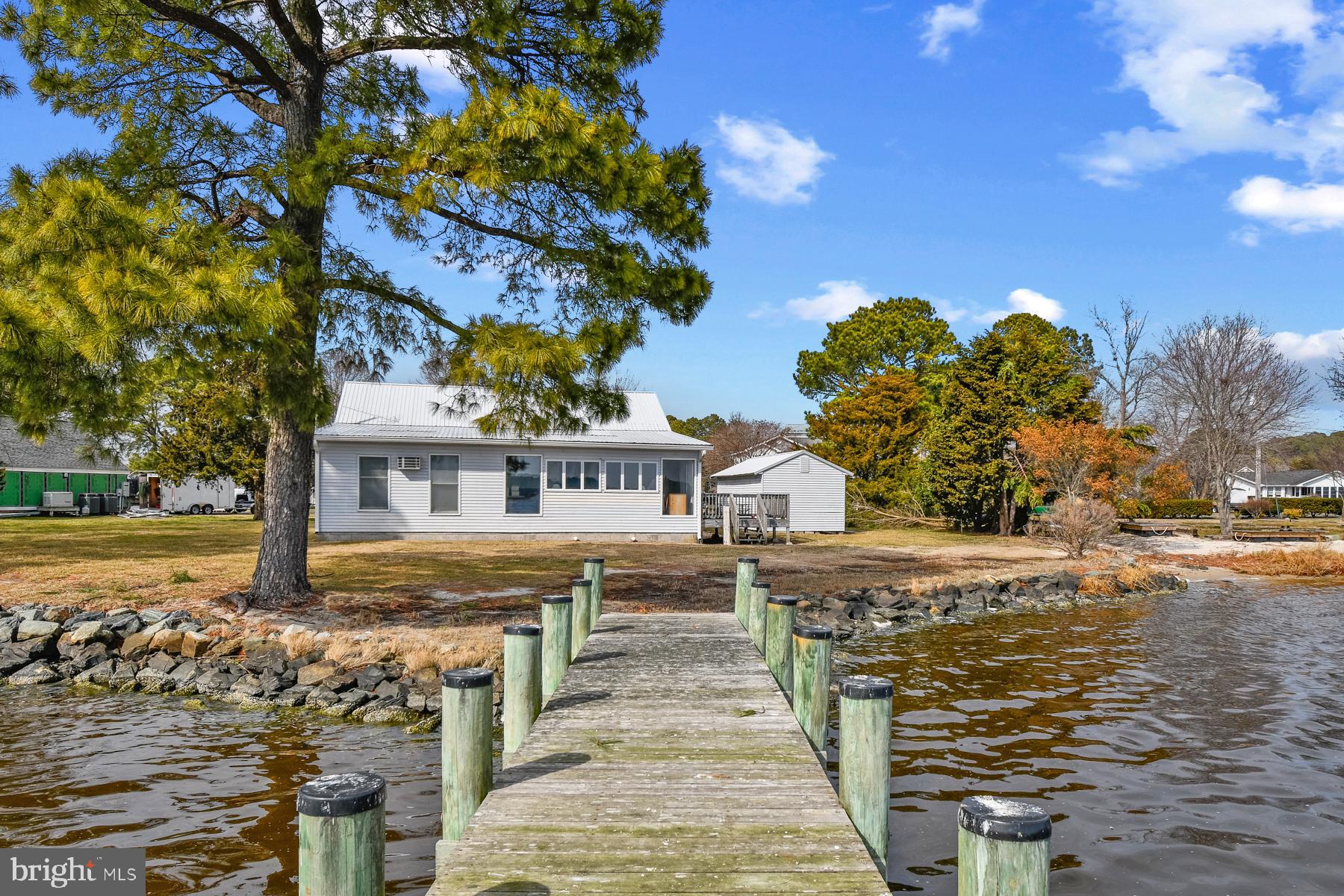 HOLIDAY HARBOR - Residential