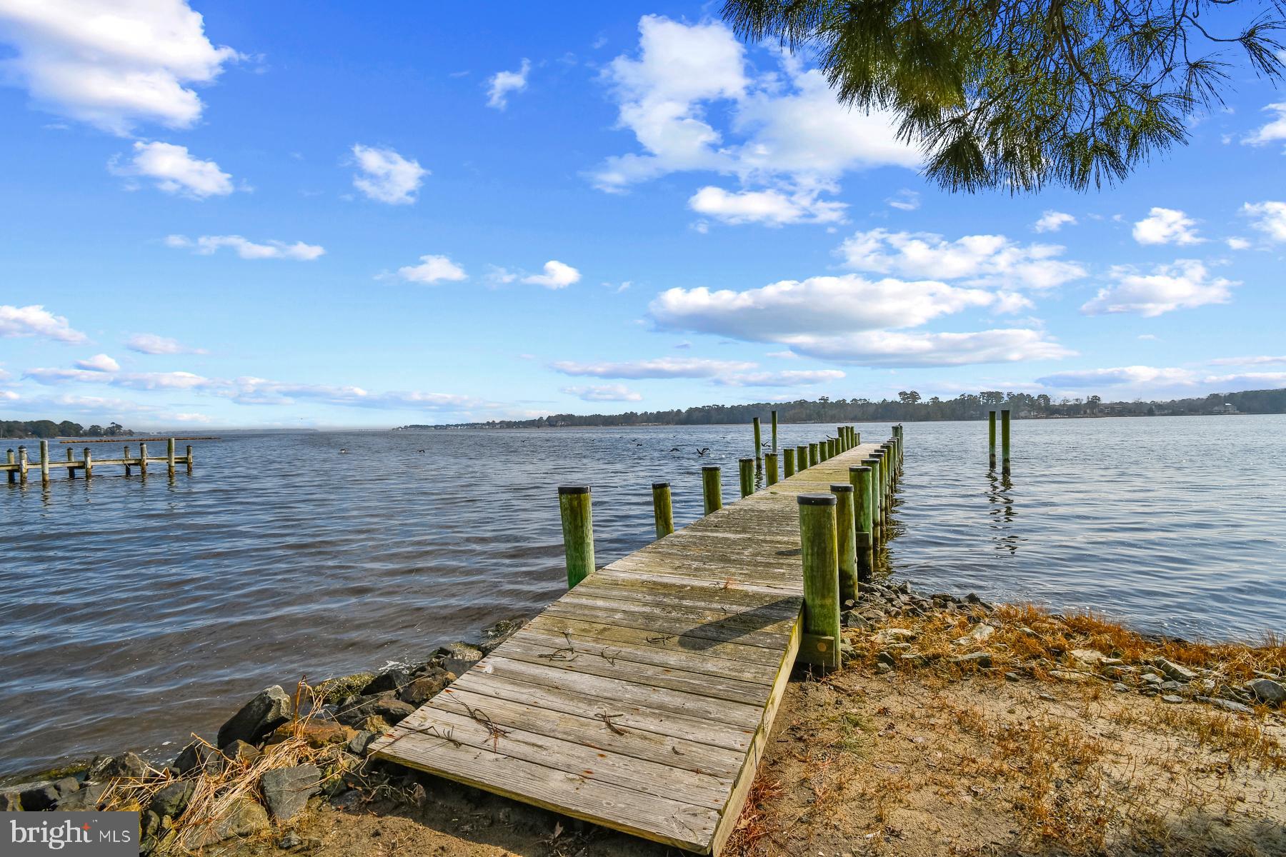 HOLIDAY HARBOR - Residential