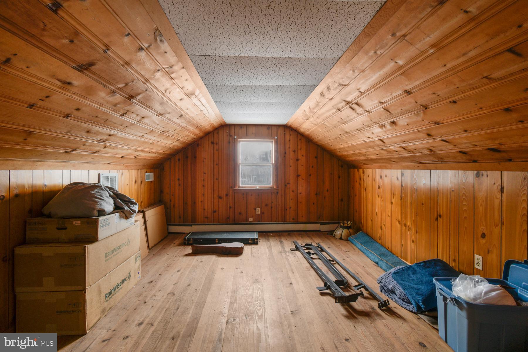 HOLIDAY HARBOR - Residential