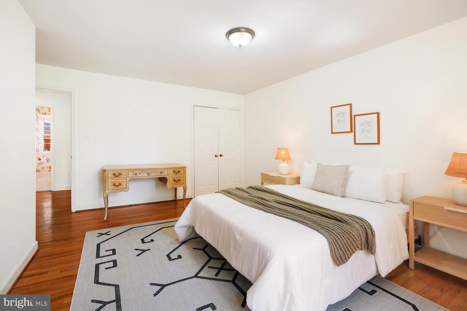 LUXMANOR - Residential