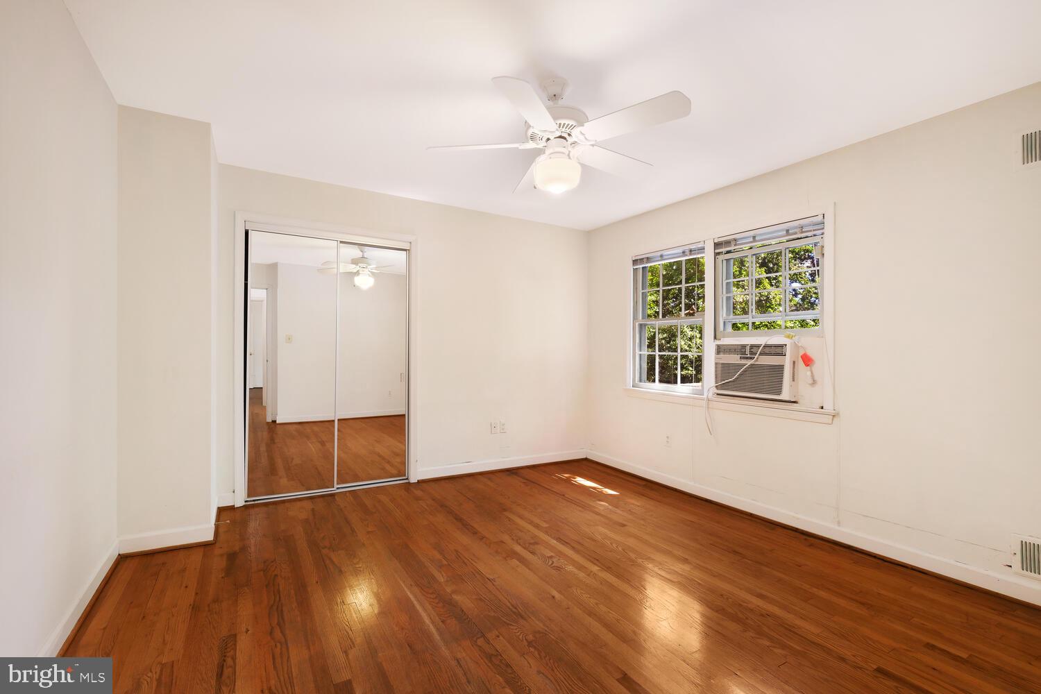 LUXMANOR - Residential