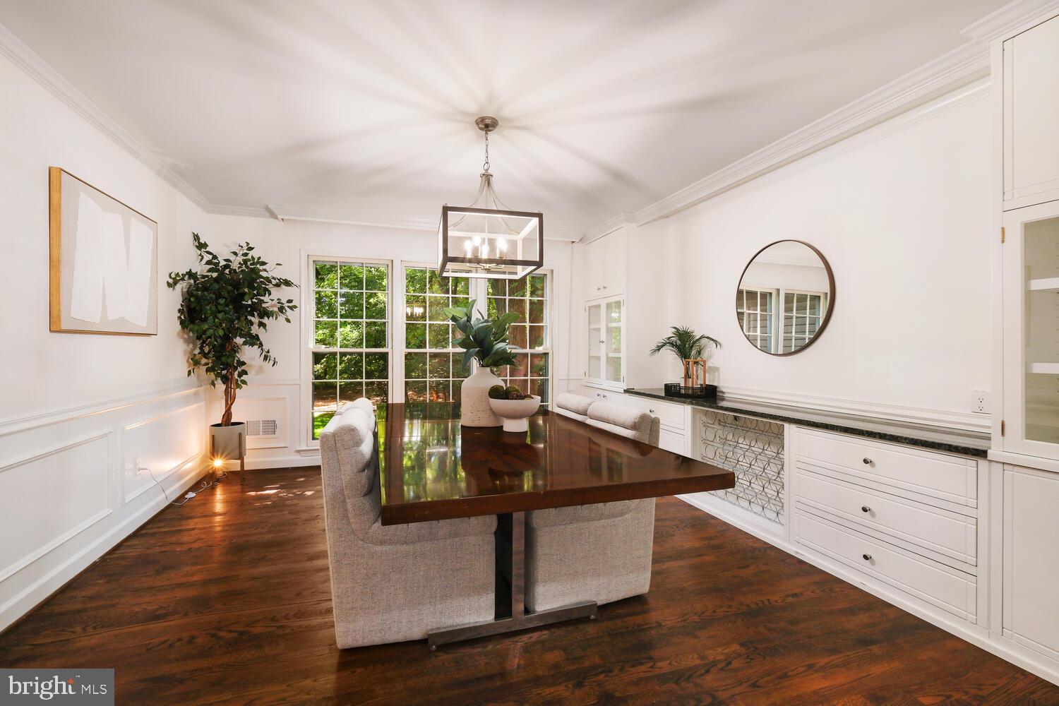 LUXMANOR - Residential