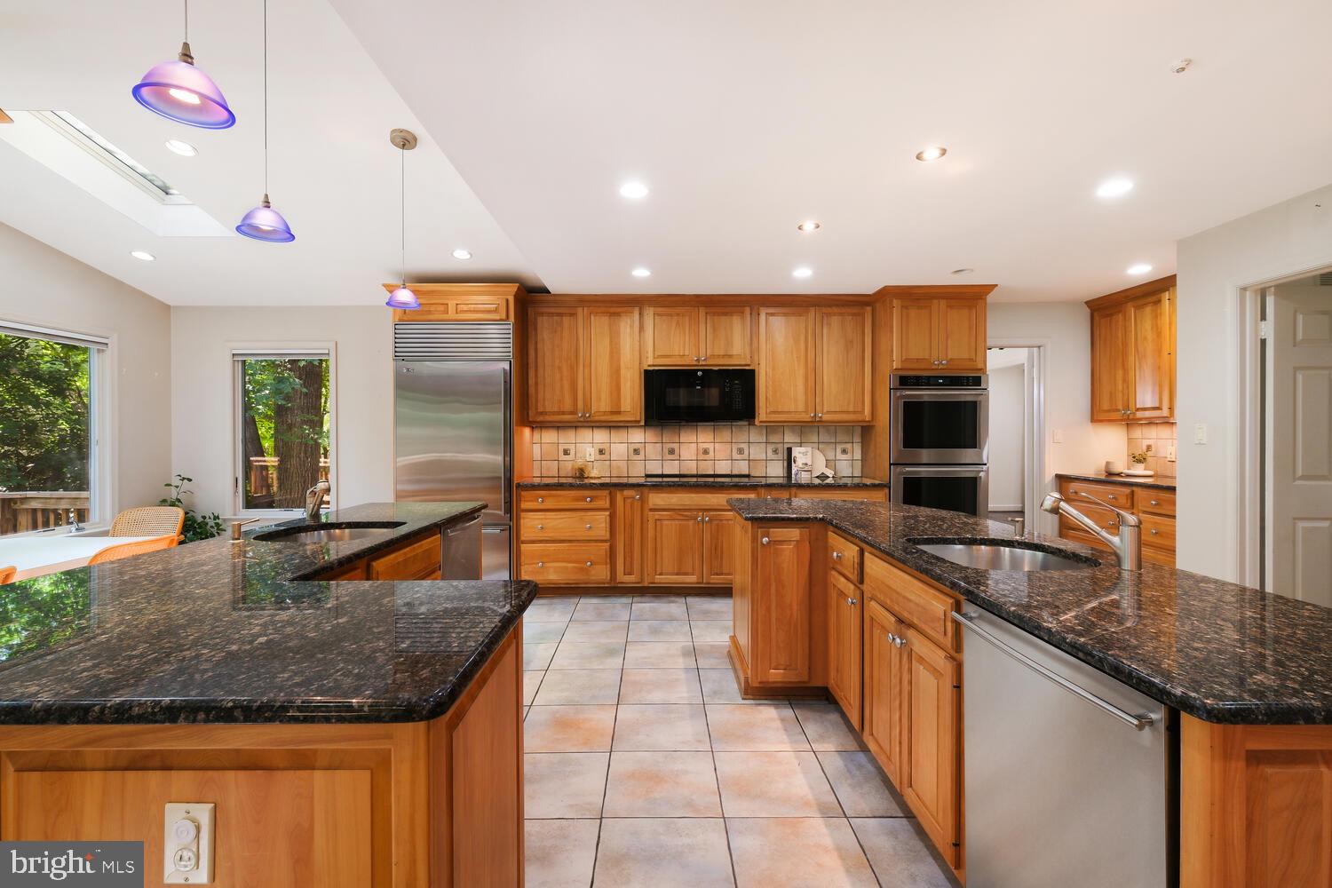 LUXMANOR - Residential