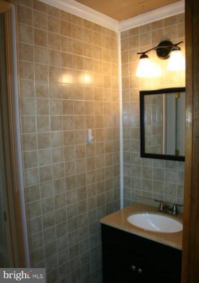 HALFWAY - Residential