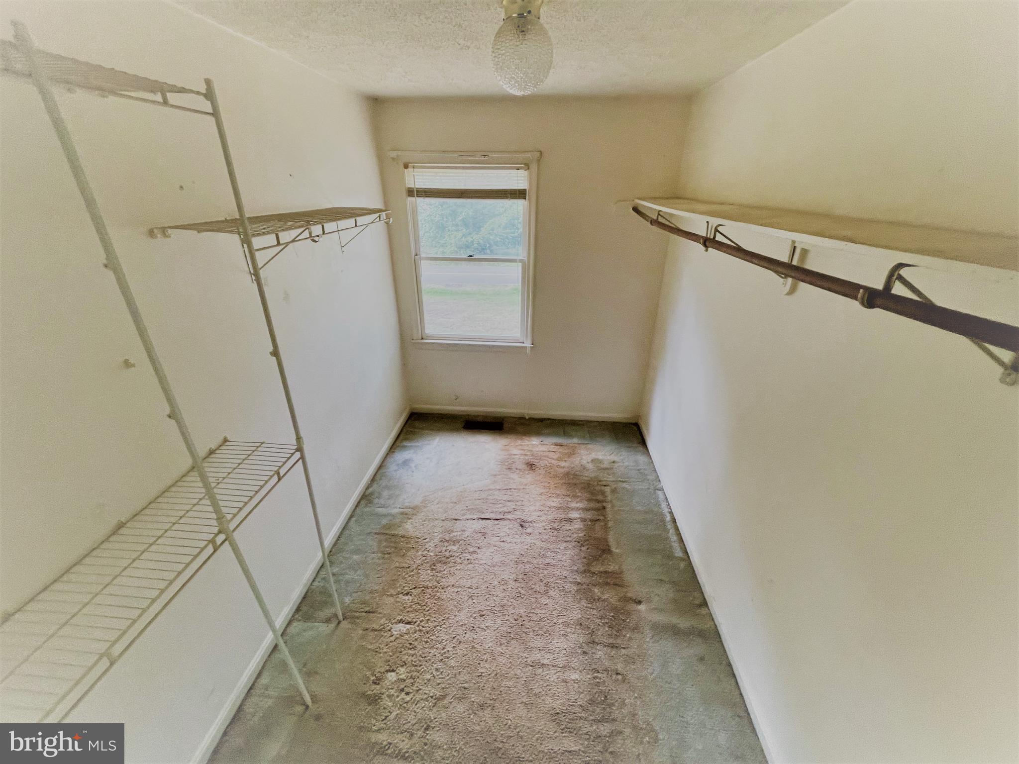 LAKE LAND OR - Residential