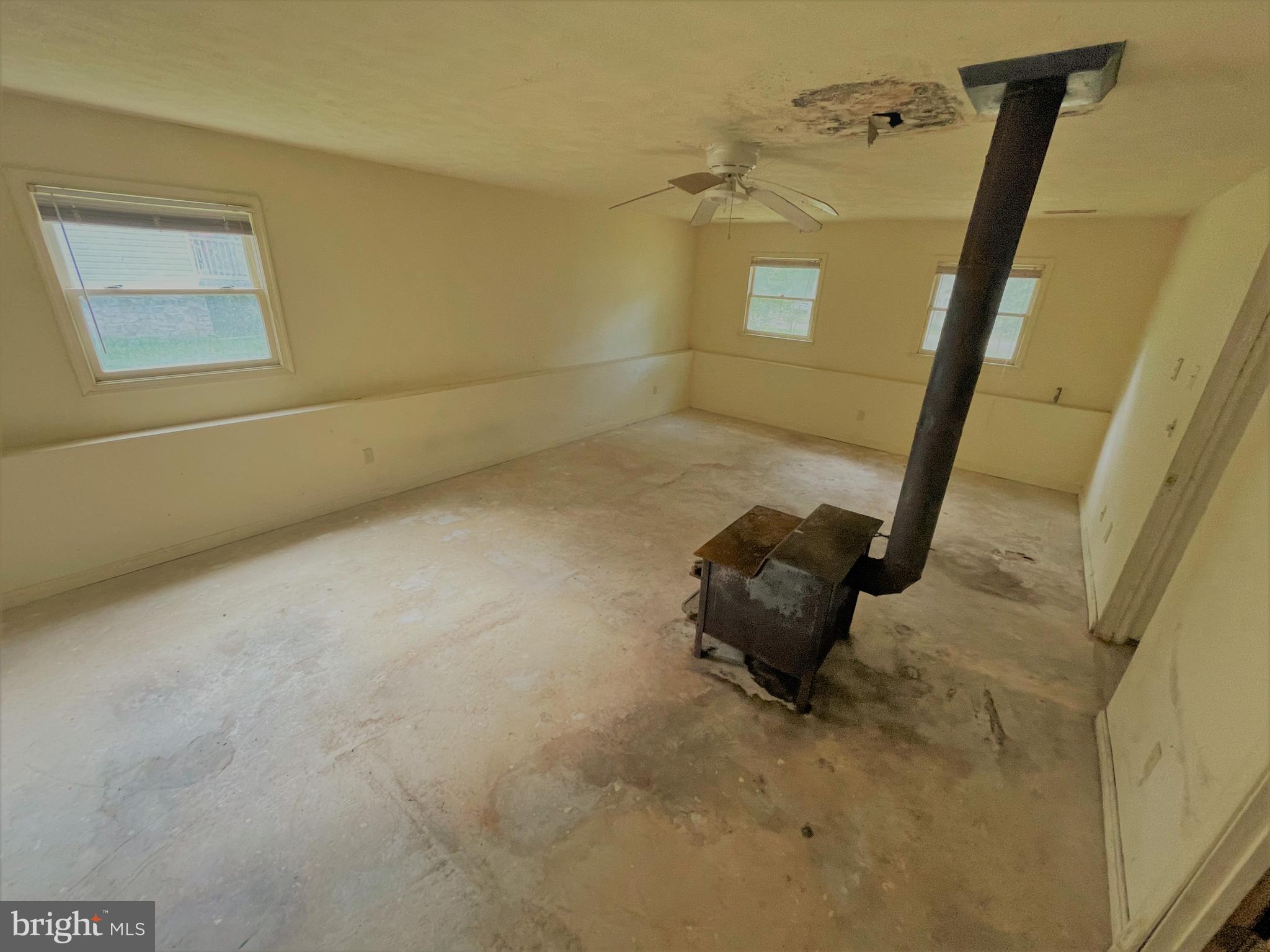 LAKE LAND OR - Residential