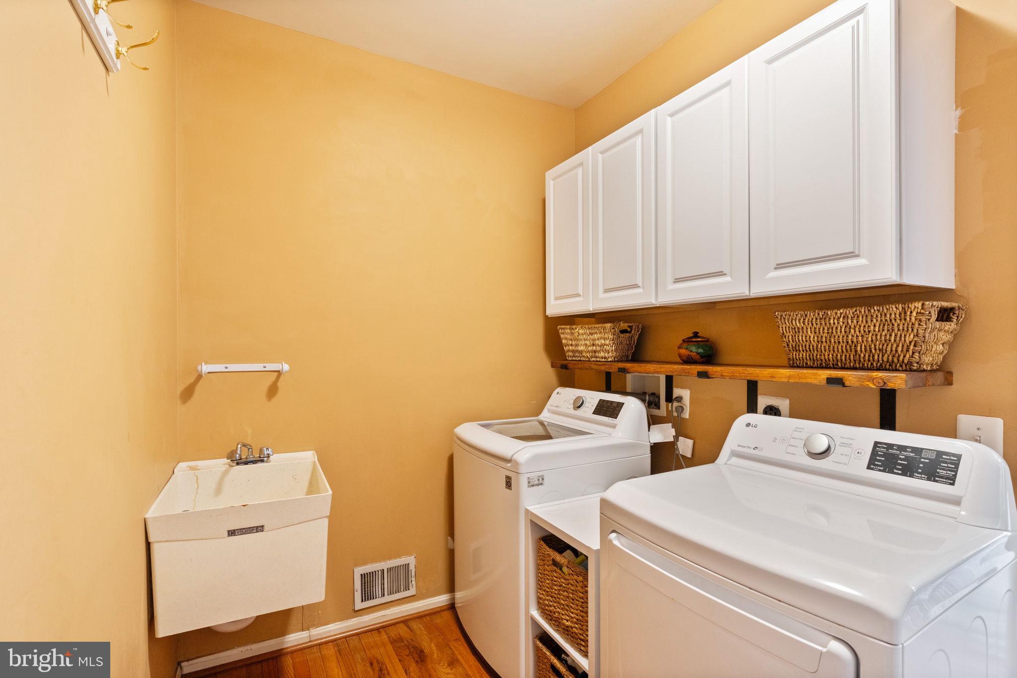 CLARKS GLEN - Residential