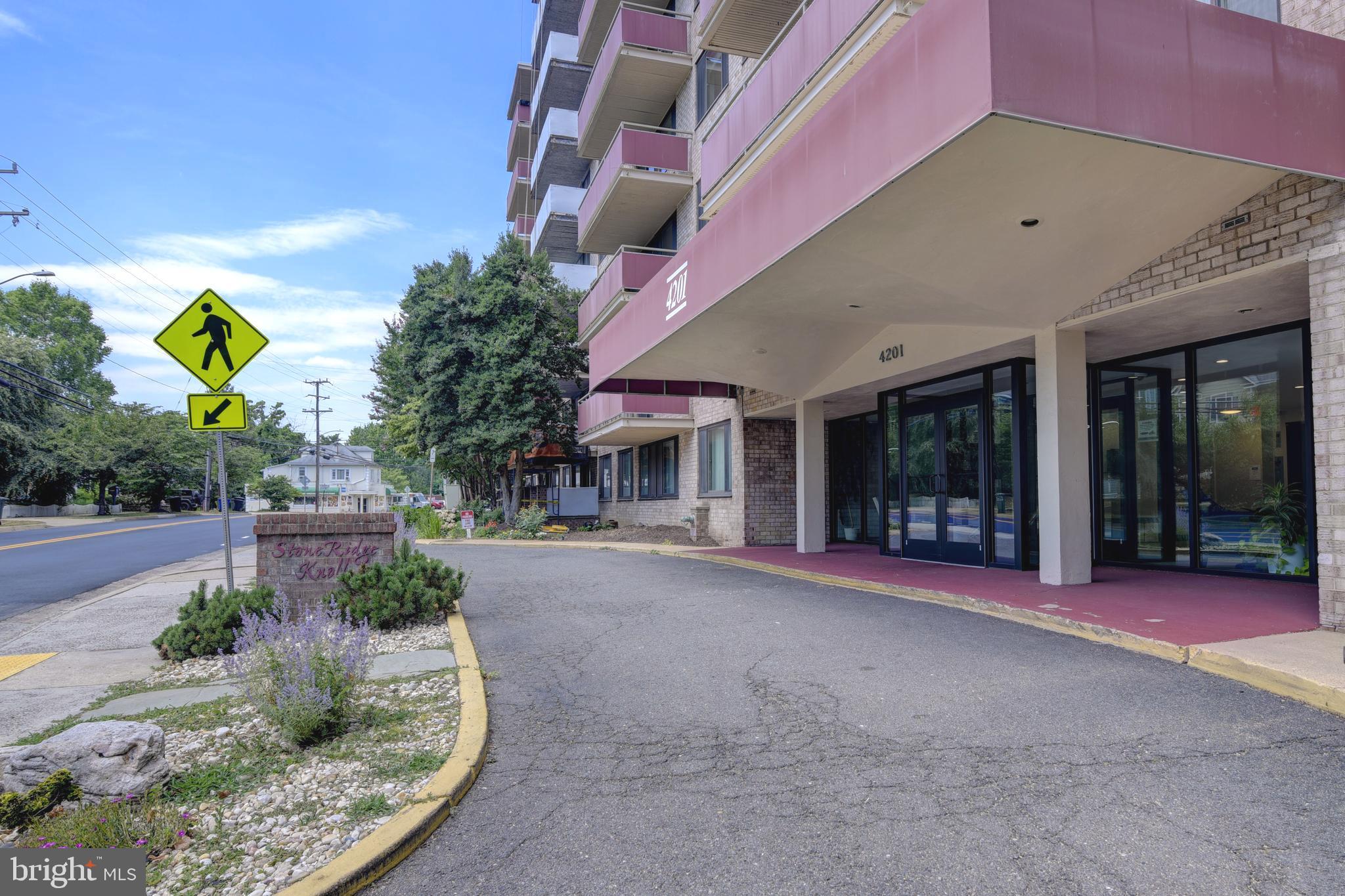 STONERIDGE KNOLL - Residential