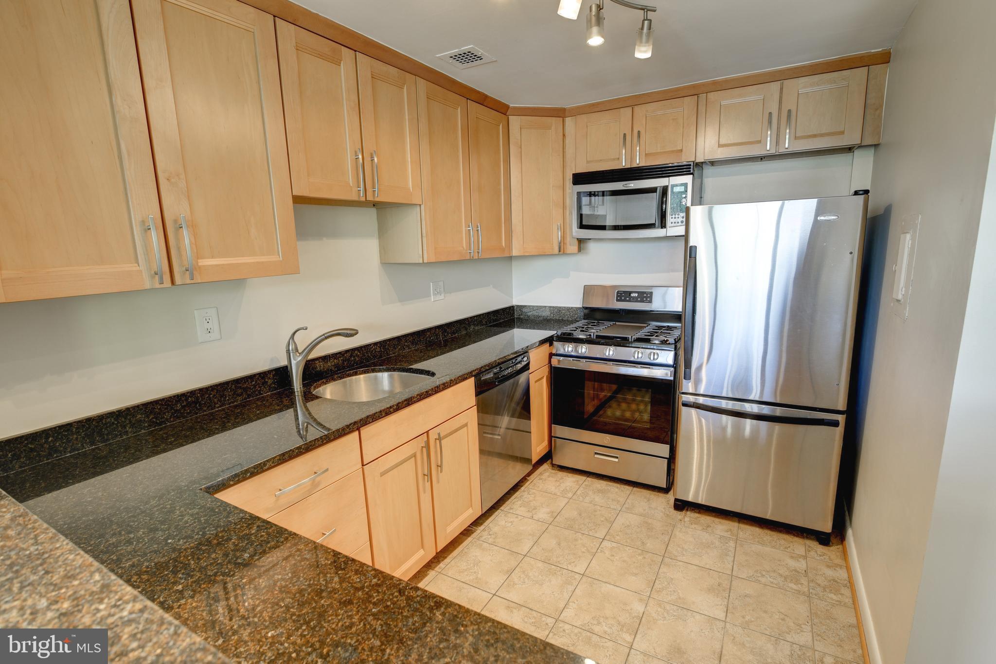 STONERIDGE KNOLL - Residential