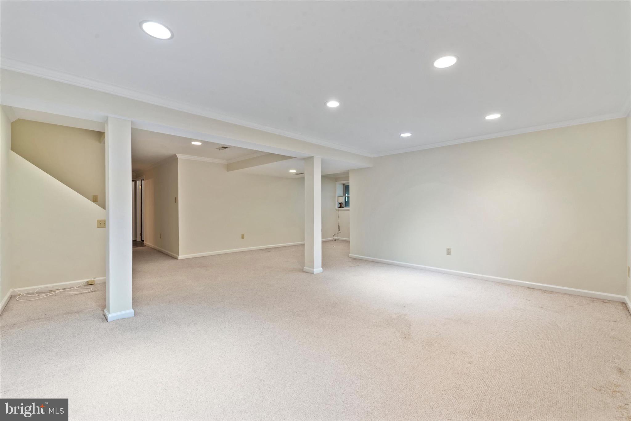 THE PONDS - Residential