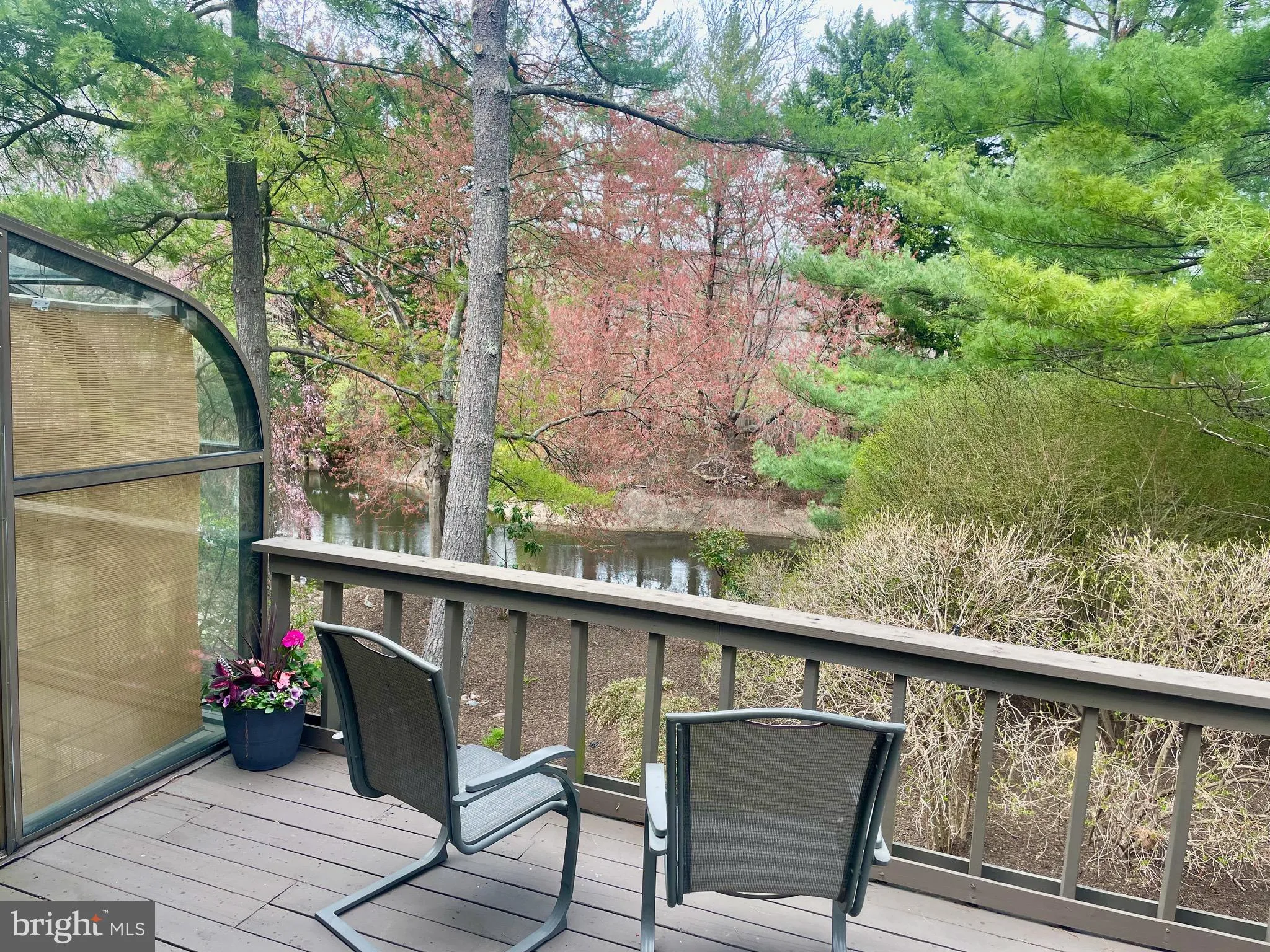 Chesterbrook, Pennsylvania 19087, United States, 3 Bedrooms Bedrooms, ,4 BathroomsBathrooms,Residential,Pending,99743