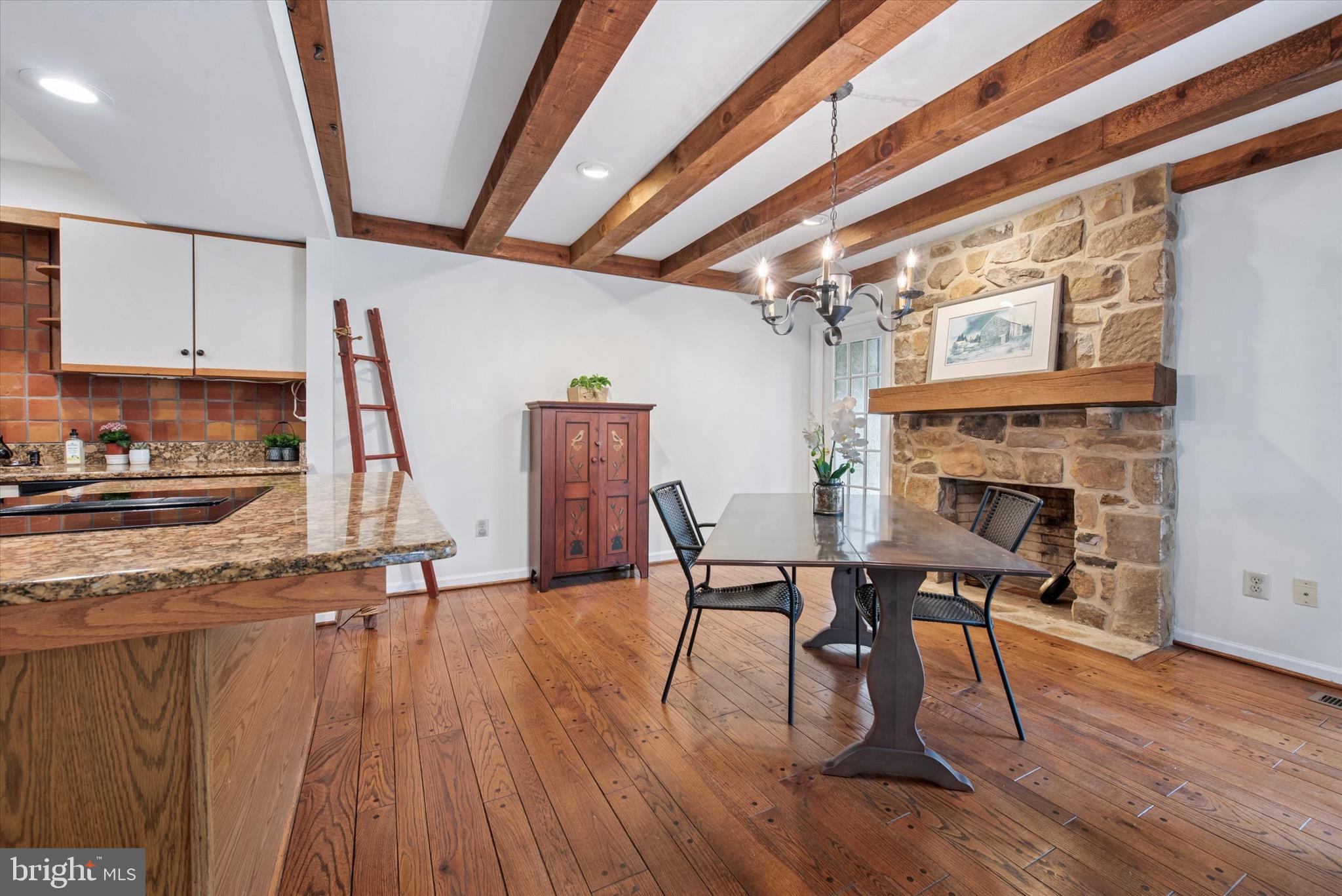 THE PONDS - Residential