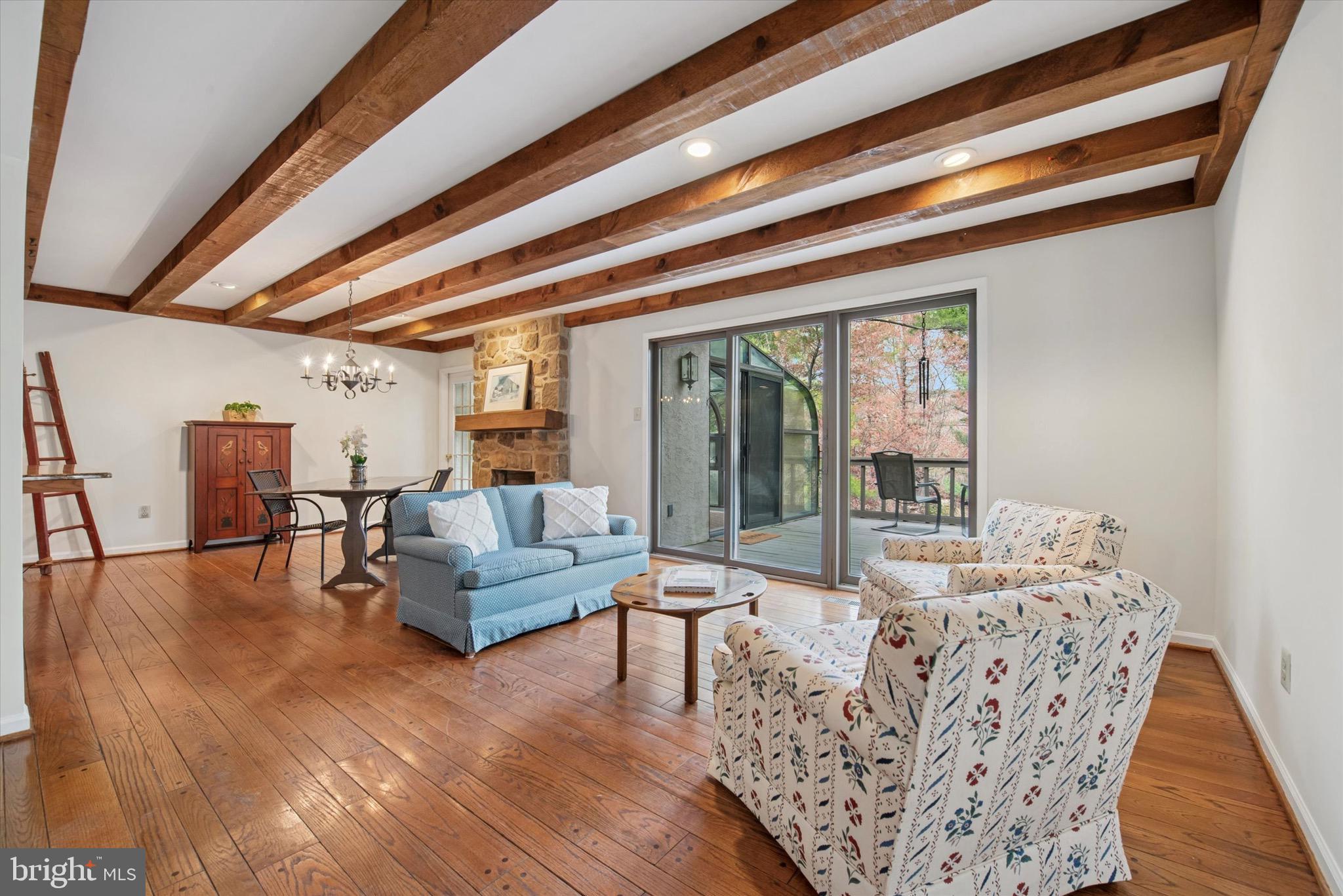 THE PONDS - Residential