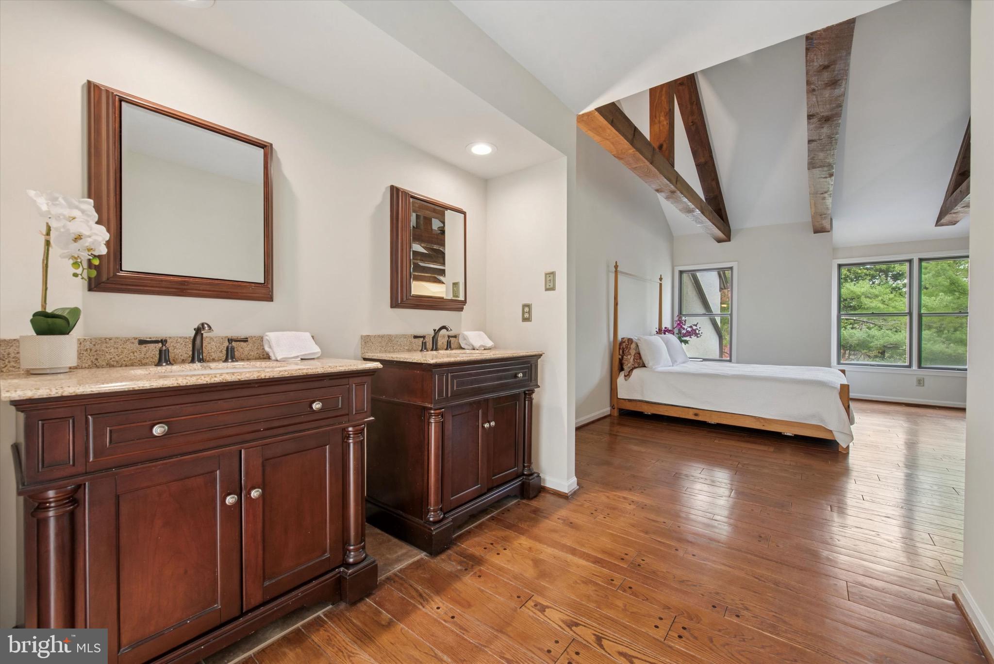 THE PONDS - Residential