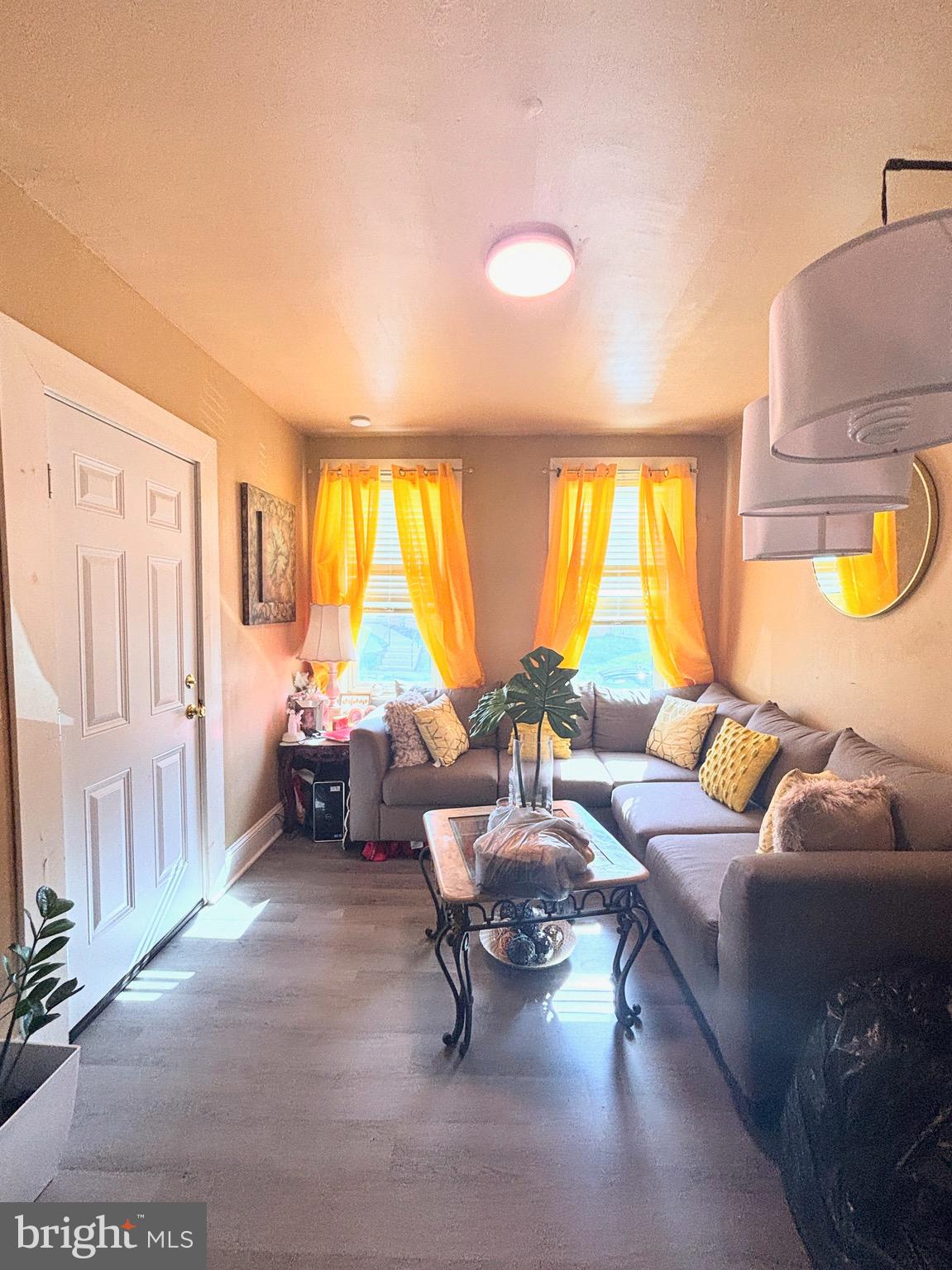 SOUTH SIDE OF CITY - Residential Income