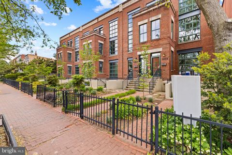 Tiny photo for 526 13th Street SE #B, WASHINGTON, DC 20003 (MLS # DCDC2257656)