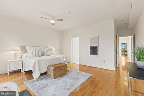 Tiny photo for 526 13th Street SE #B, WASHINGTON, DC 20003 (MLS # DCDC2257656)