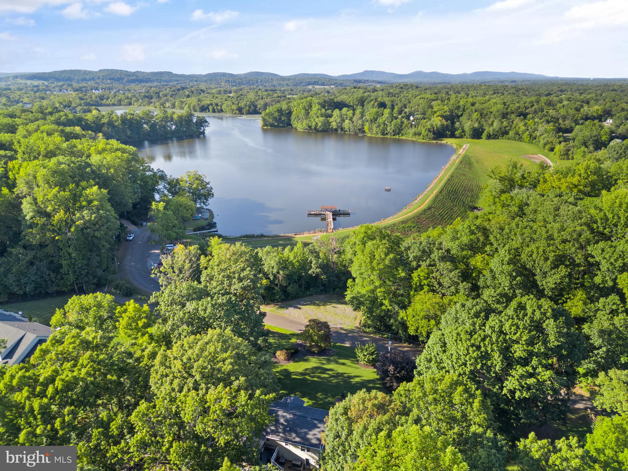 BROKEN HILLS - Residential