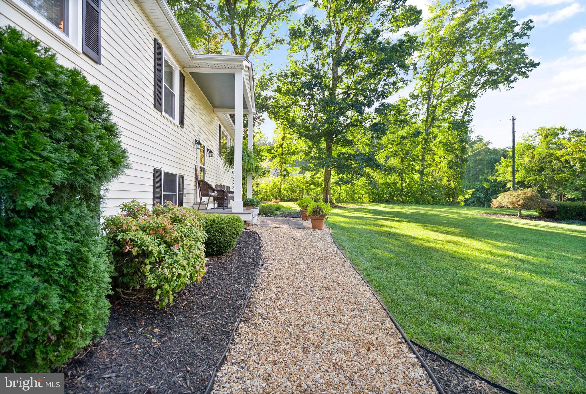 BROKEN HILLS - Residential