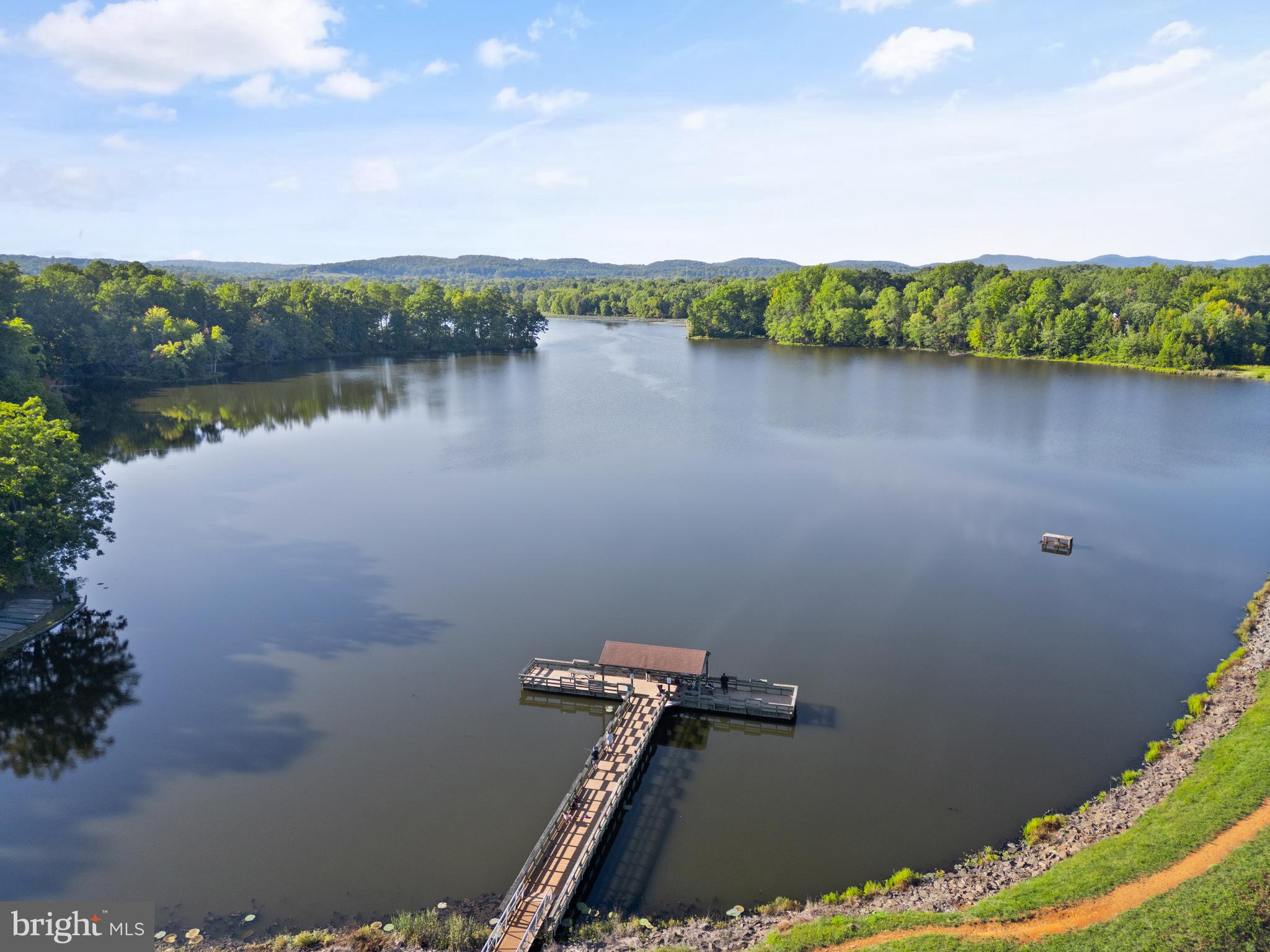 BROKEN HILLS - Residential